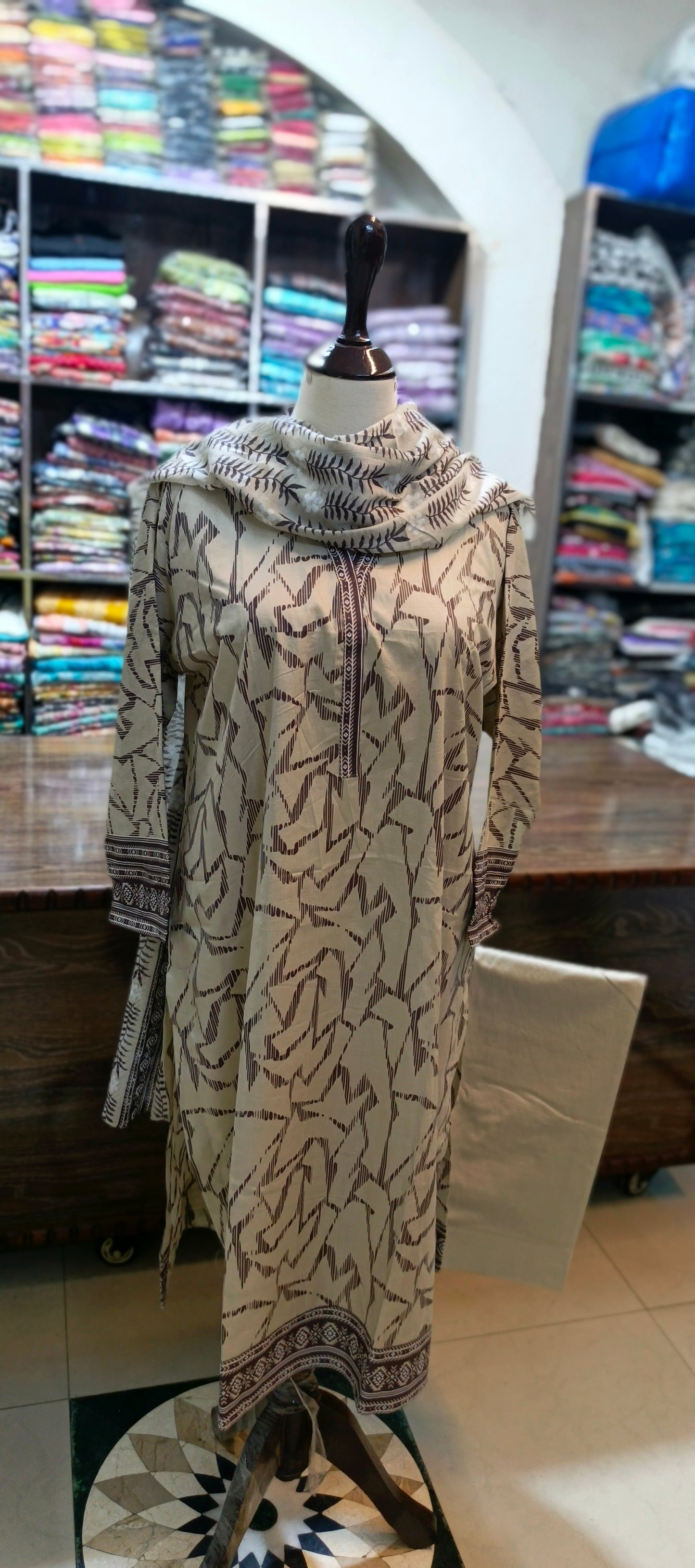 Safina premium lawn farshi shalwar 3 pc