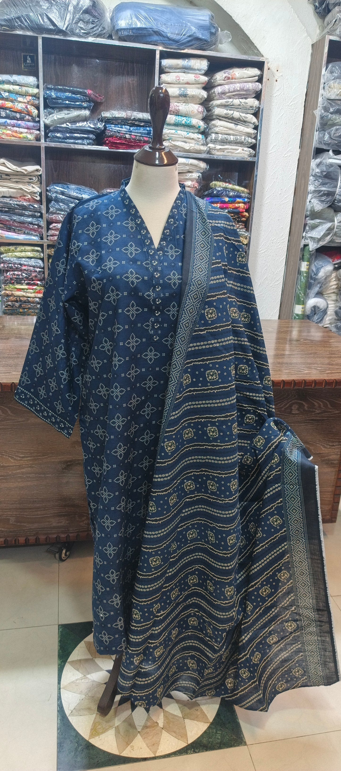 Bin saeed khaddar stiched shirt and trouser 3 pc