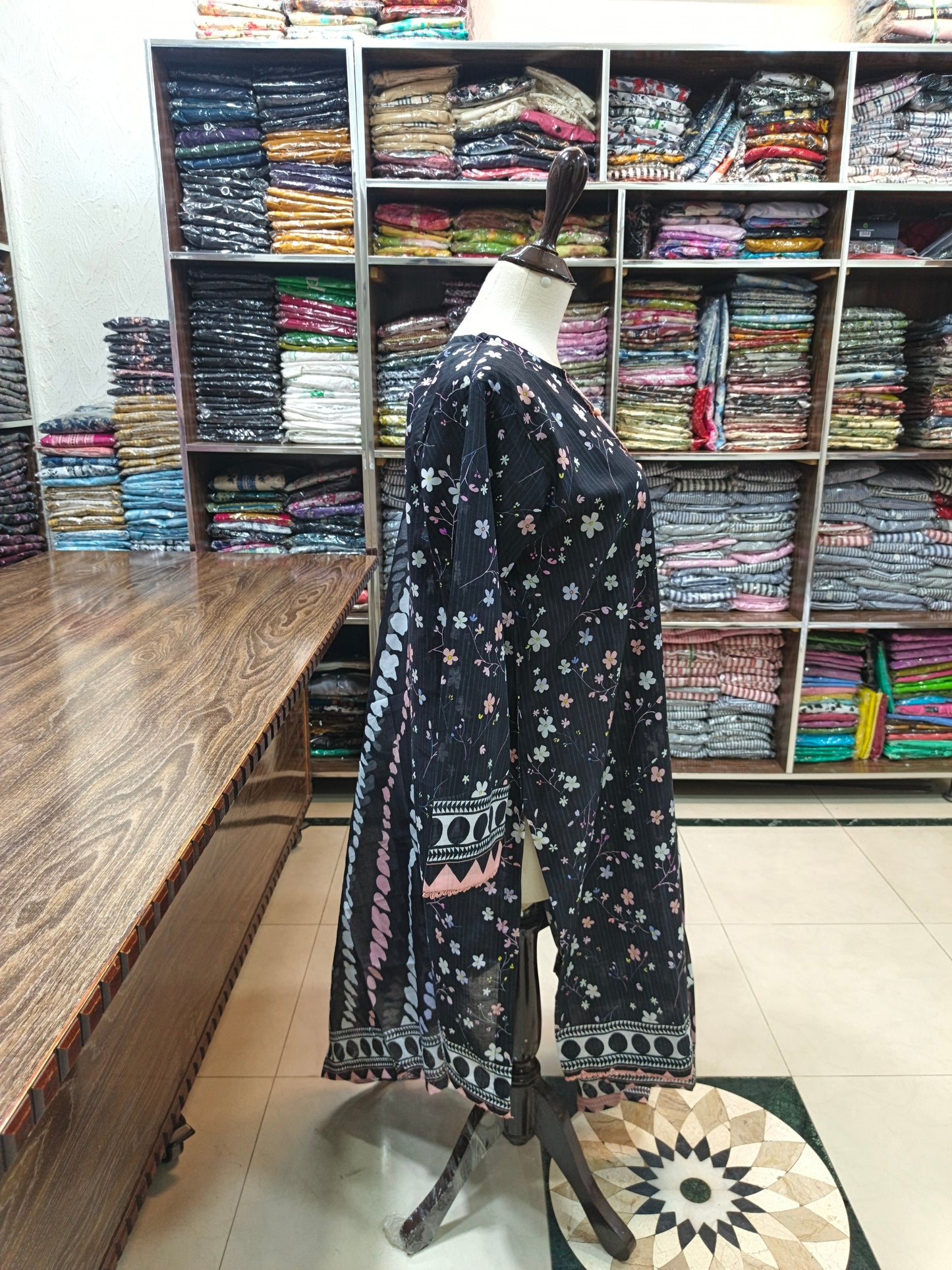 Binsaeed premium lawn stiched shirt trouser 3 pc blkpnk