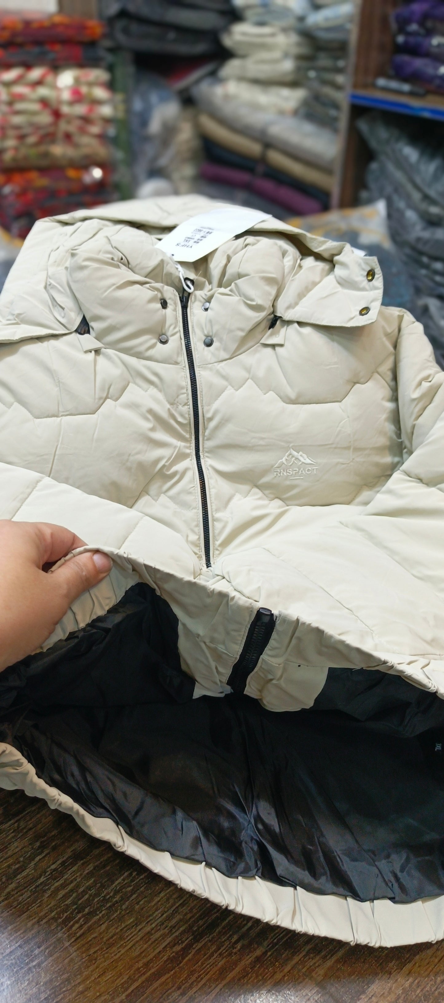 Puffer hooded jacket