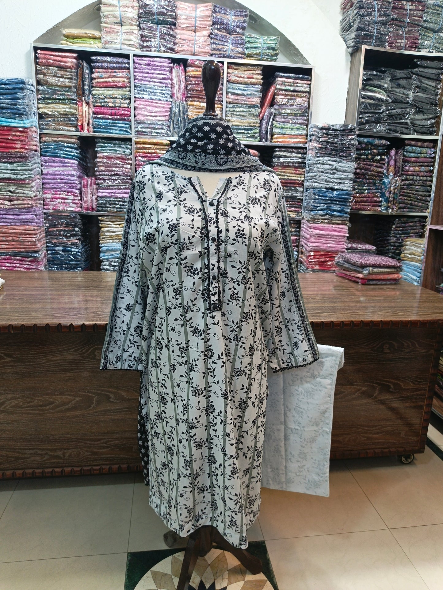 Binsaeed premium lawn stiched shirt trouser 3pc blkw