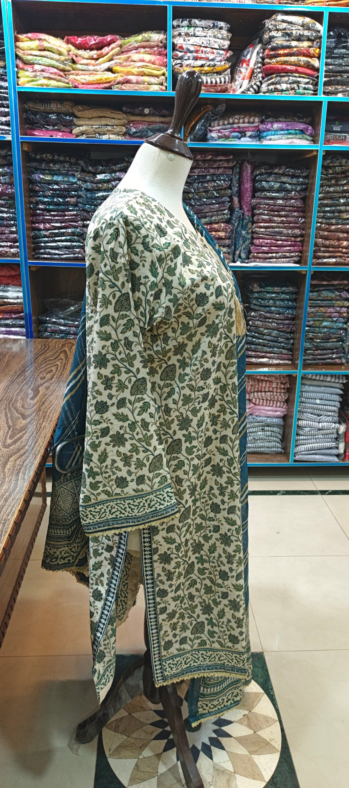 Bin saeed lawn stiched shalwar kameez 3 pc