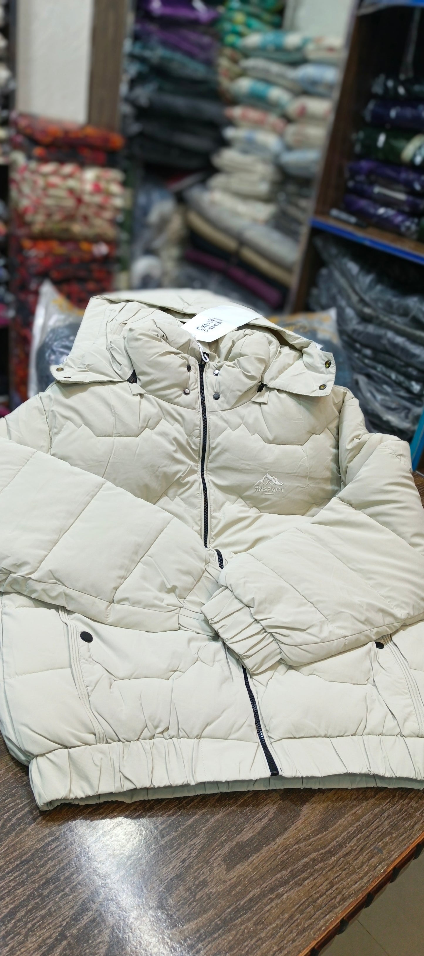 Puffer hooded jacket