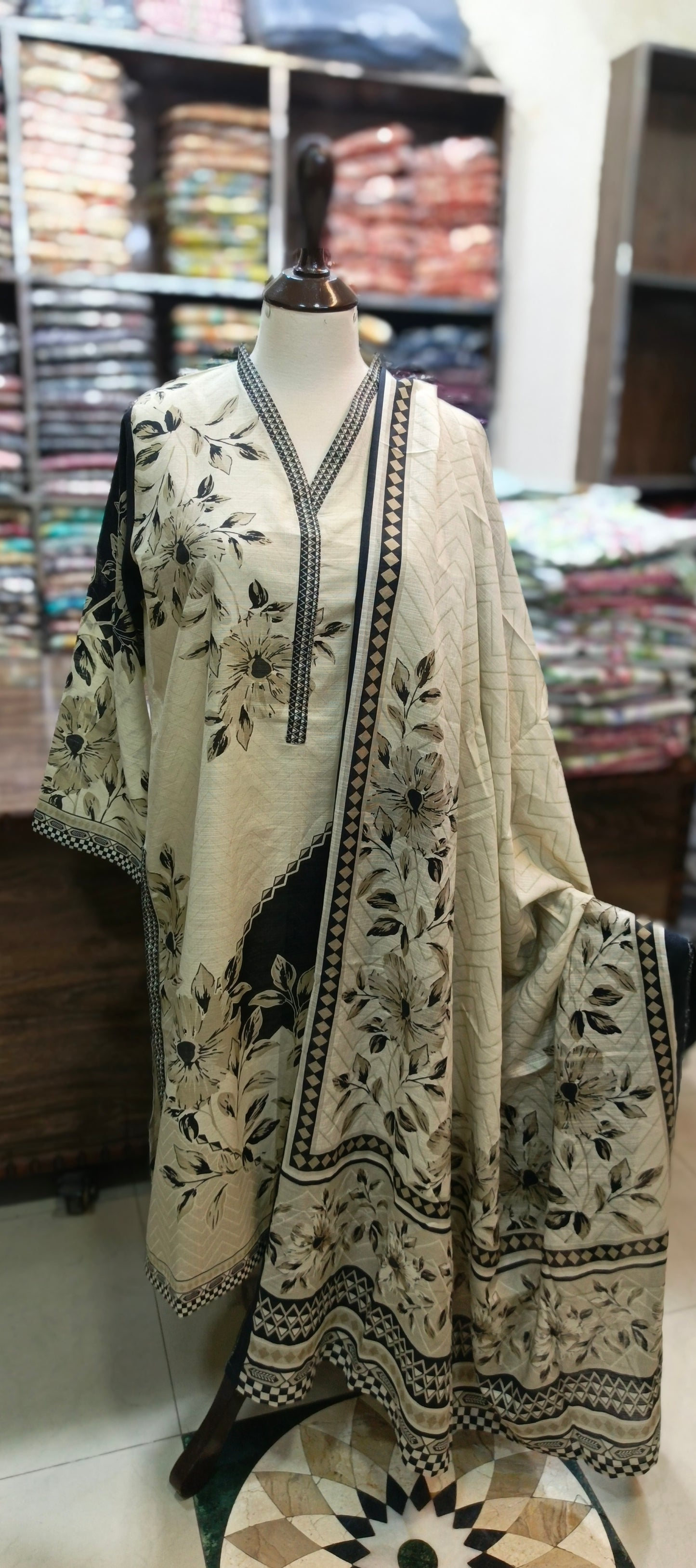 Bin saeed khaddar stiched trouser shirt 3 pc