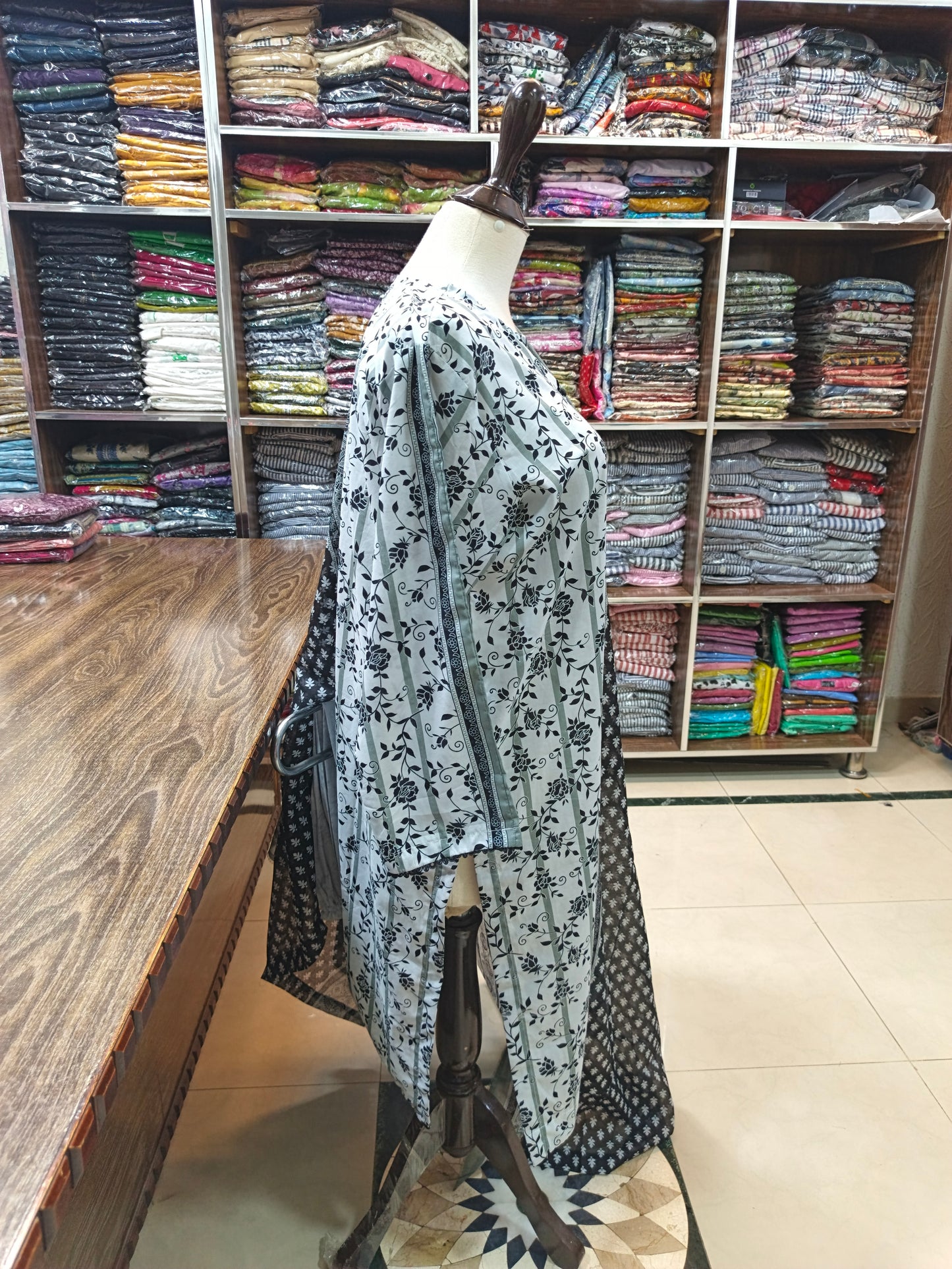 Binsaeed premium lawn stiched shirt trouser 3pc blkw