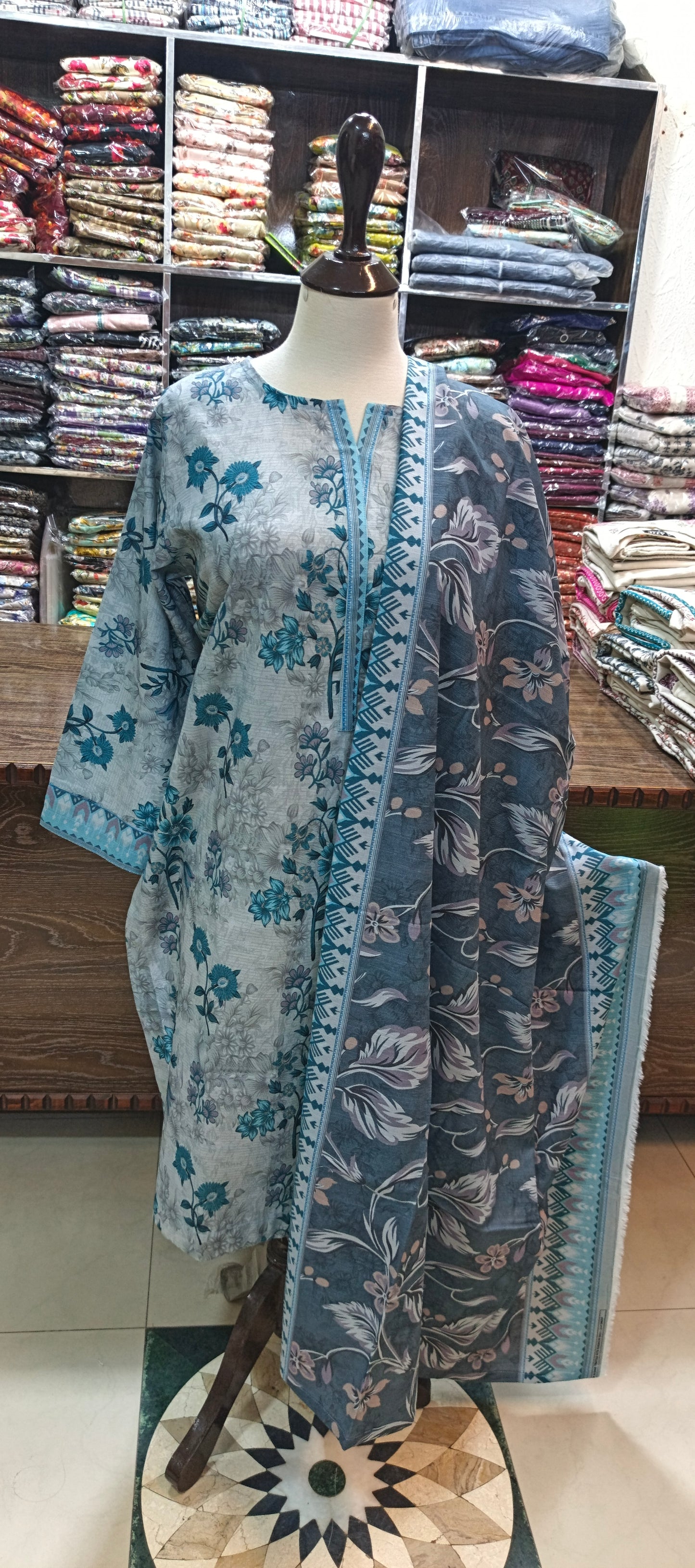 Safina khaddar shalwar kameez 3 pc