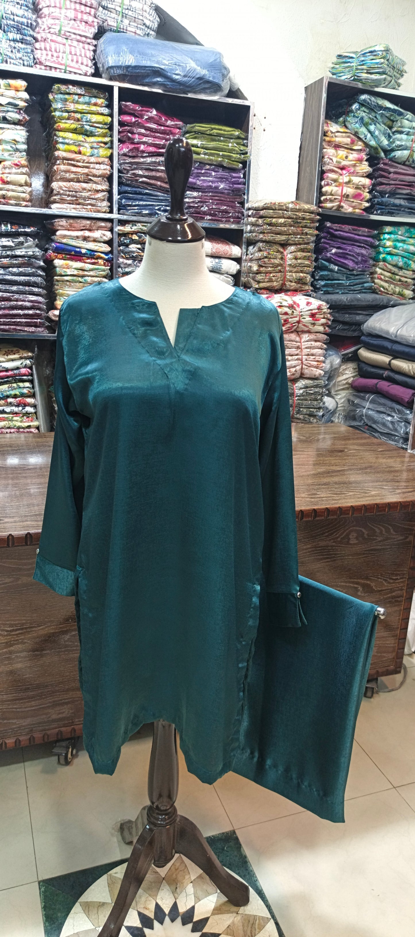 Velvet silk short co ord set 2 pc