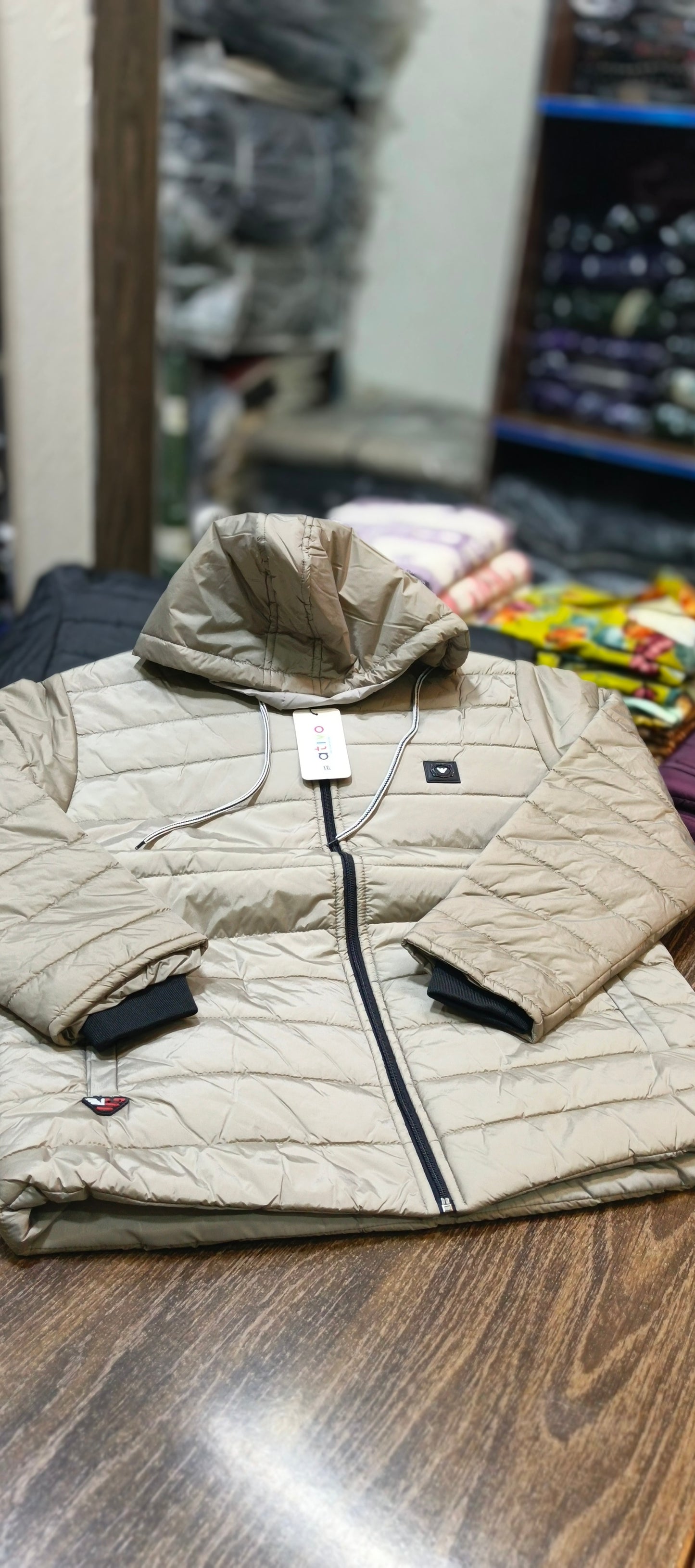 Puffer hooded jacket