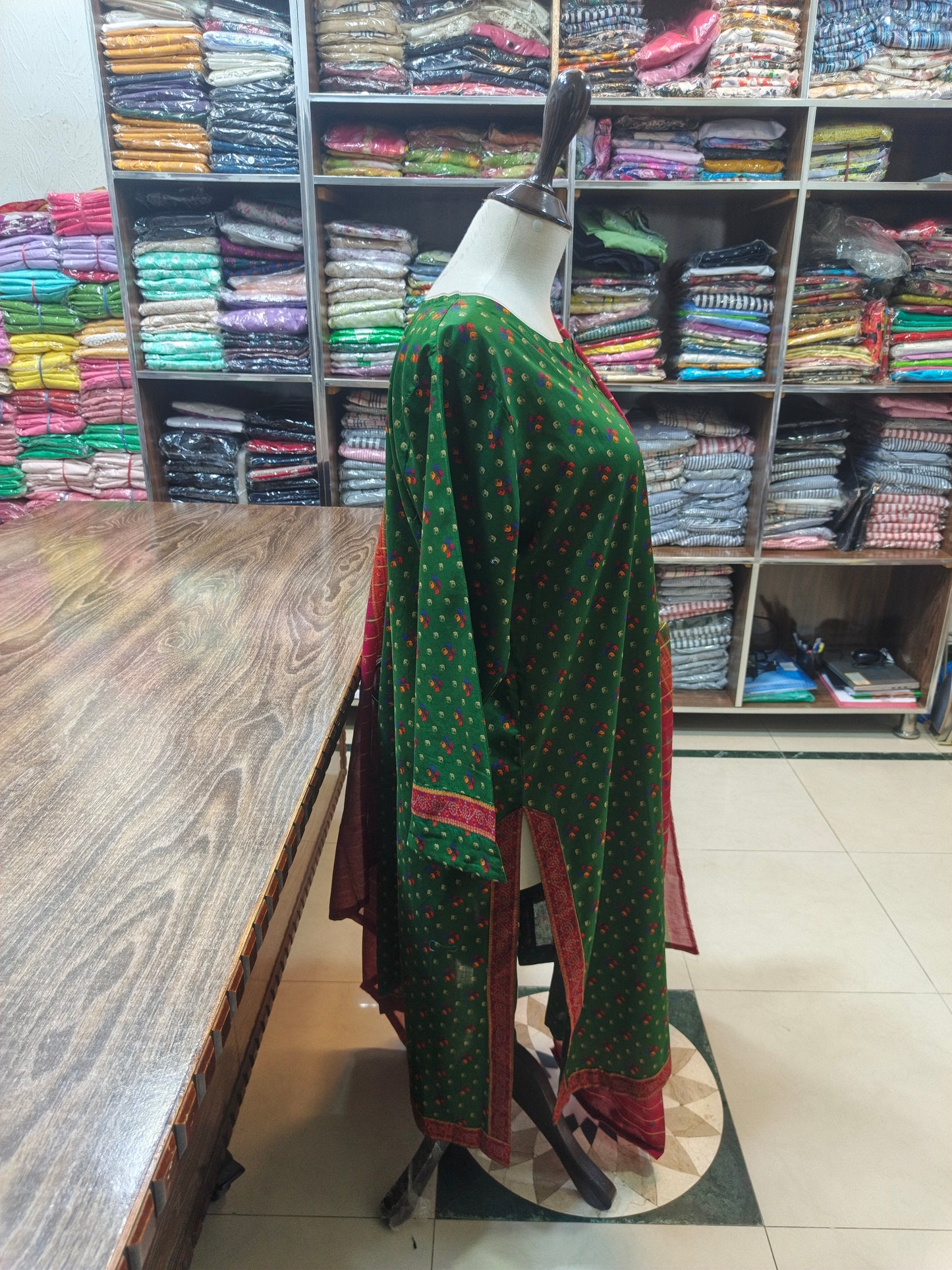 Binsaeed premium lawn stiched shirt trouser 3 pc Btlgren