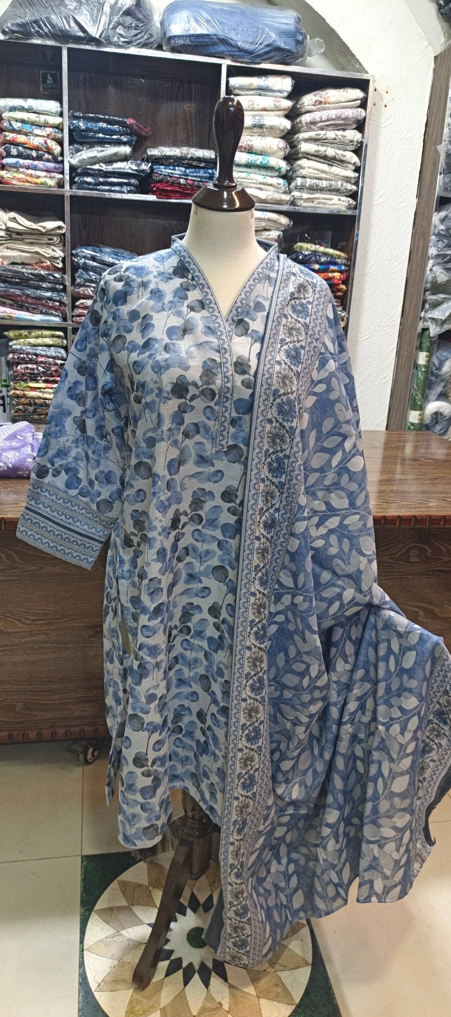 Safina khaddar stiched shirt trouser 3 pc