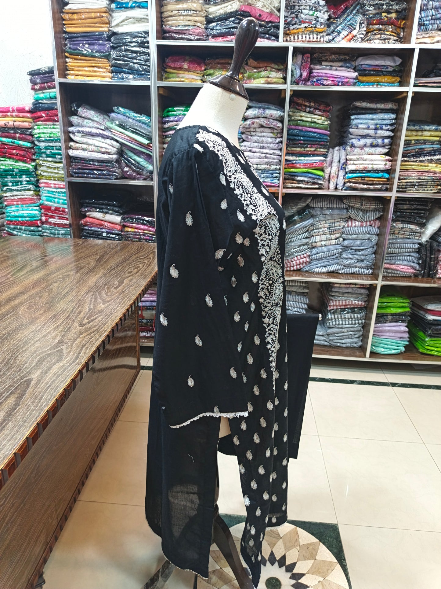 Breeze embroidered lawn stiched long shirt trouser 2pc  binblk