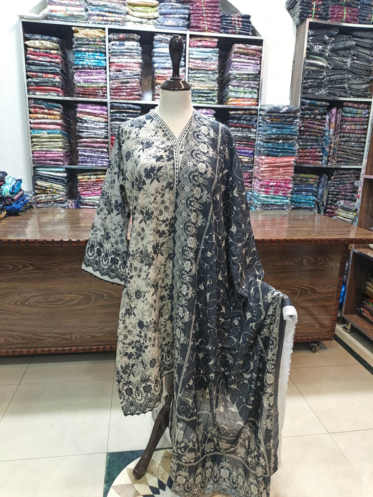 Binsaeed premium lawn stiched shirt trouser stiched 3pc Bejblk