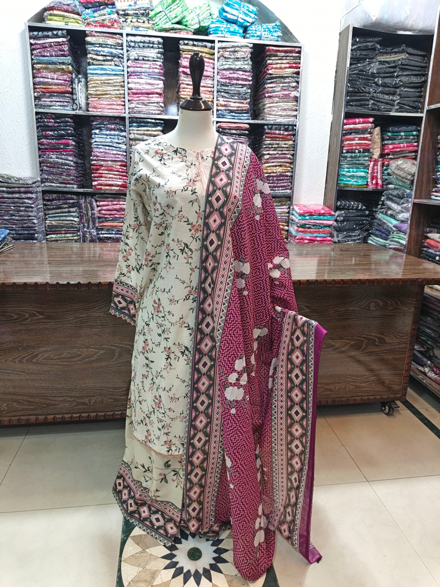 Safina premium lawn stiched shirt and plazzo  3 pc motia