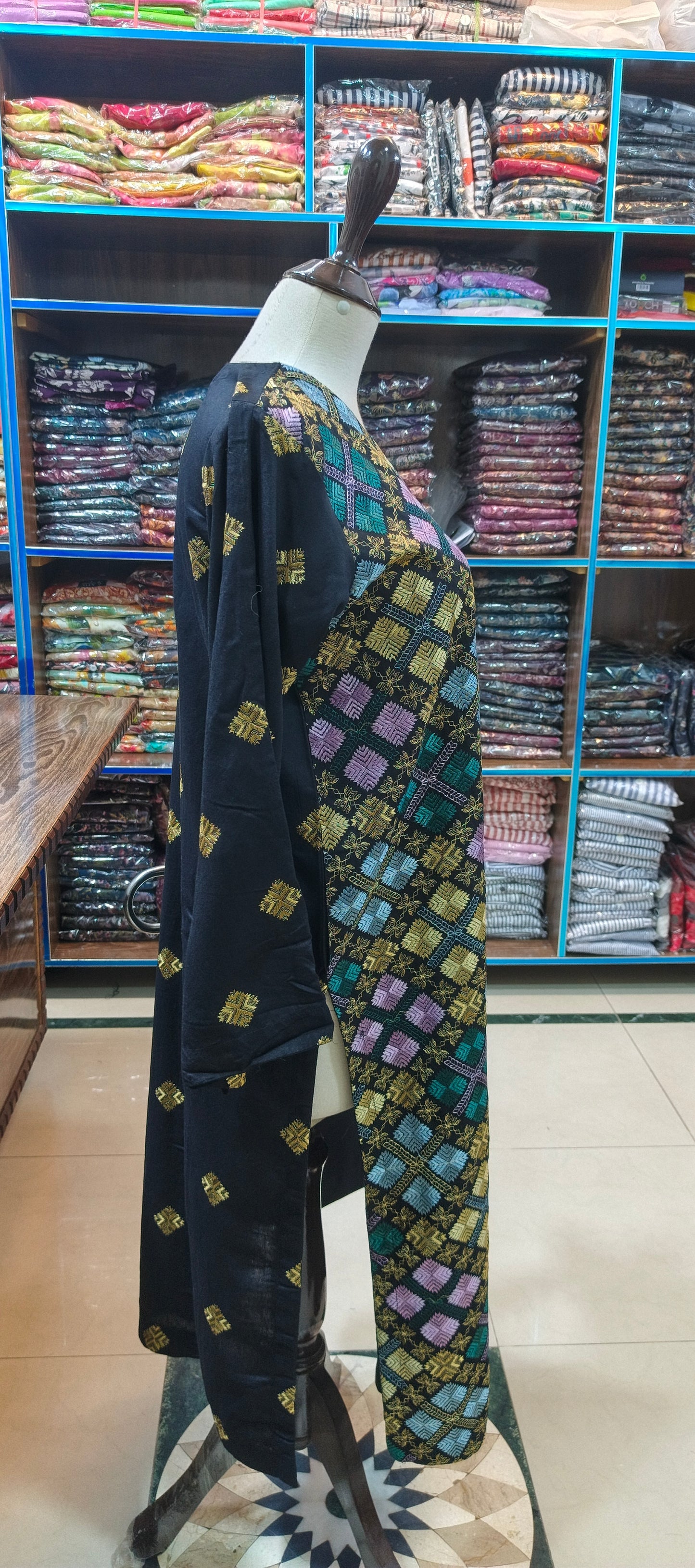 Midsummer karandi embroidered stiched 2 pc blkSq