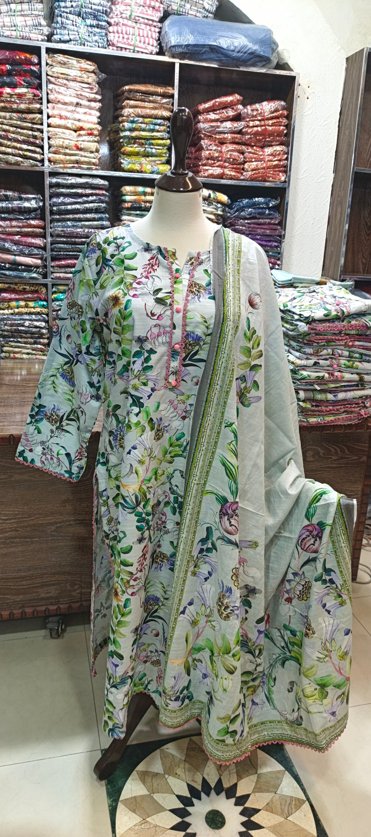 Bin saeed khaddar shirt trouser 3 pc