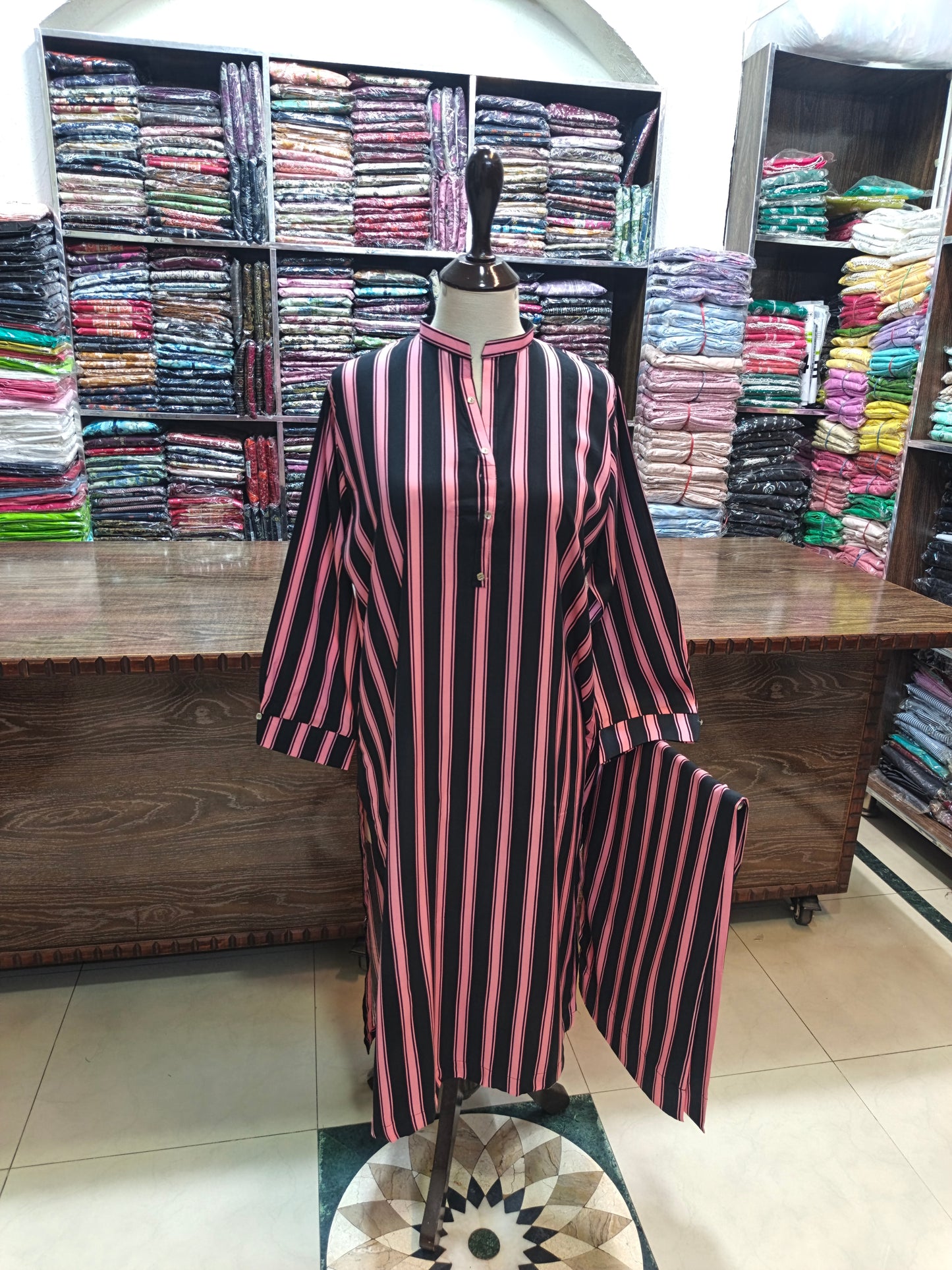 Linen stiched shirt trouser 2 pc pnkblk