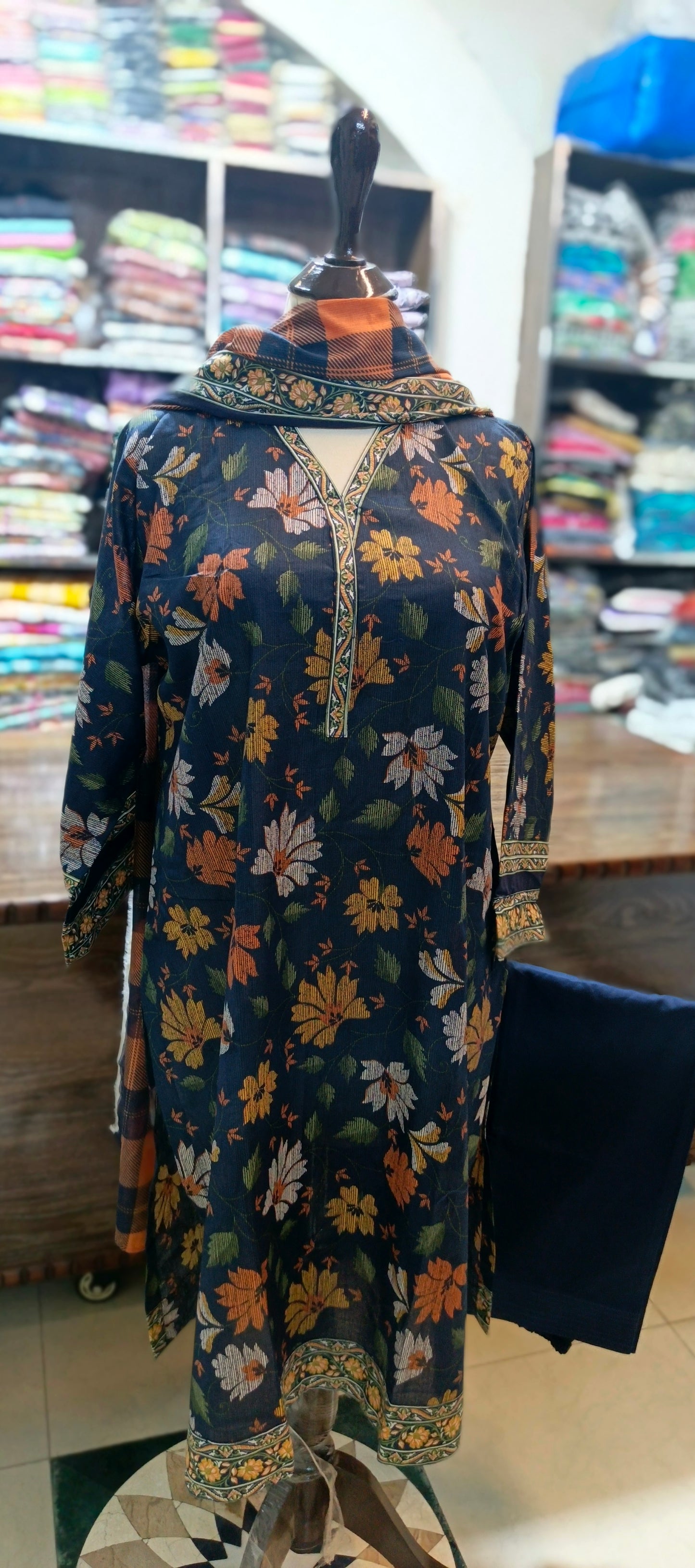 Safina premium lawn farshi shalwar 3 pc