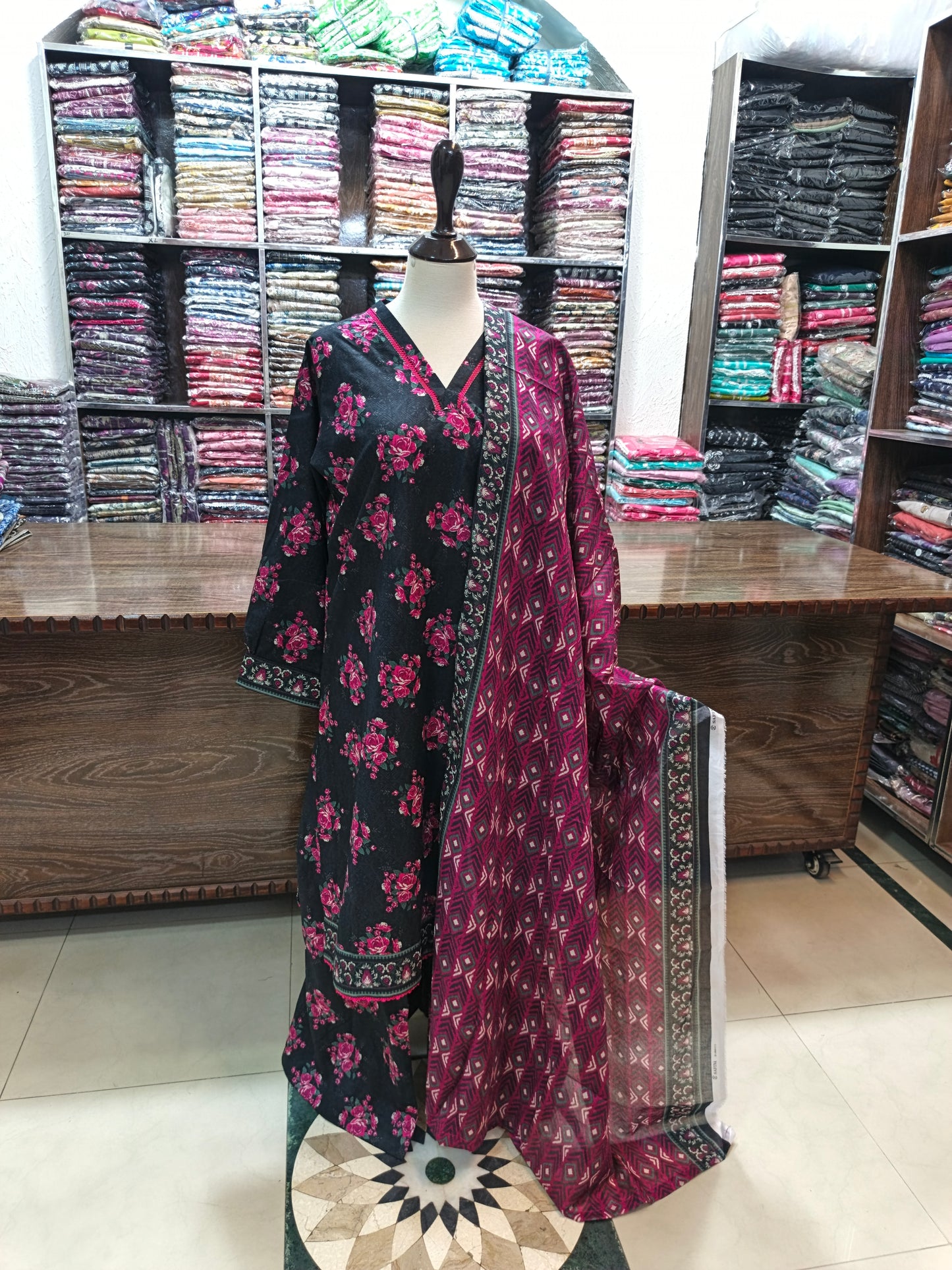 Safina premium lawn stiched shirt plazzo 3 pc blk