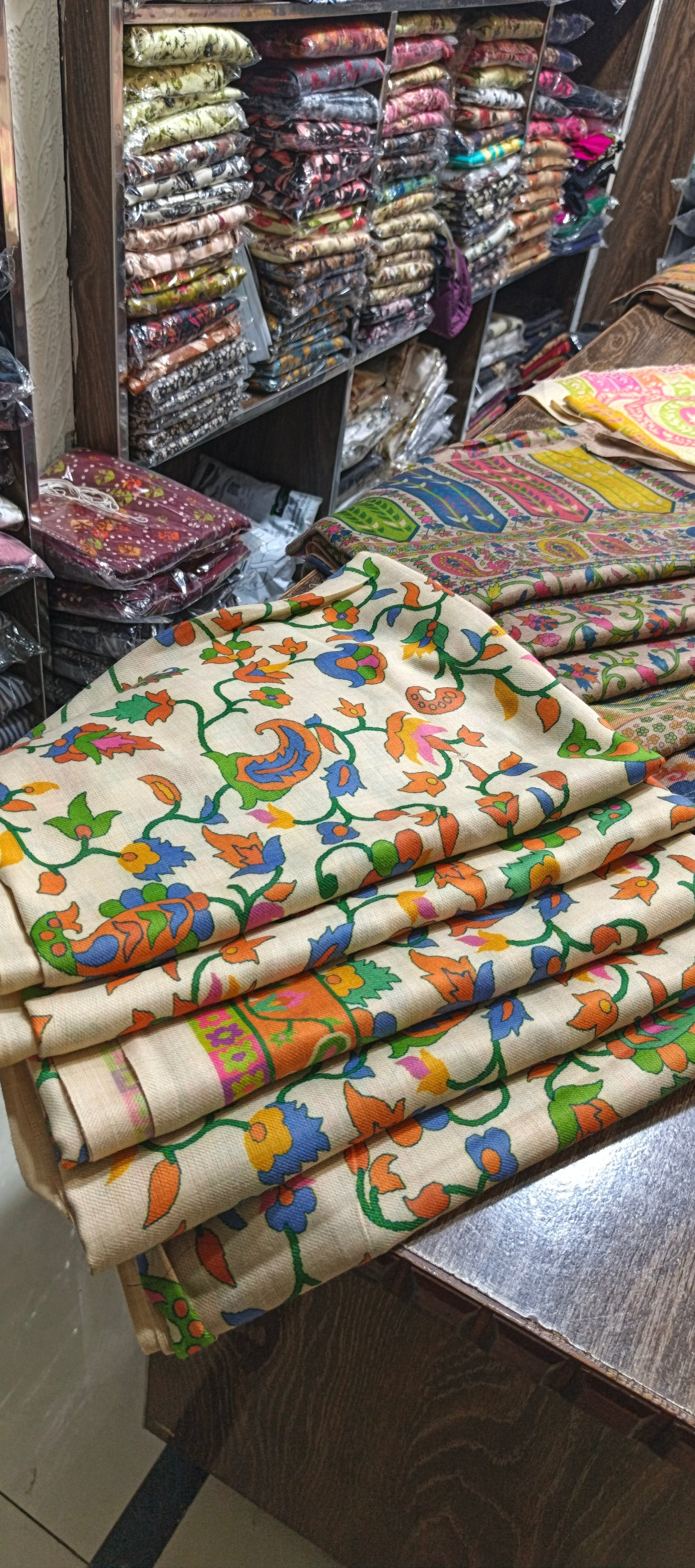 Pashmina woollen qalamkar  shawls