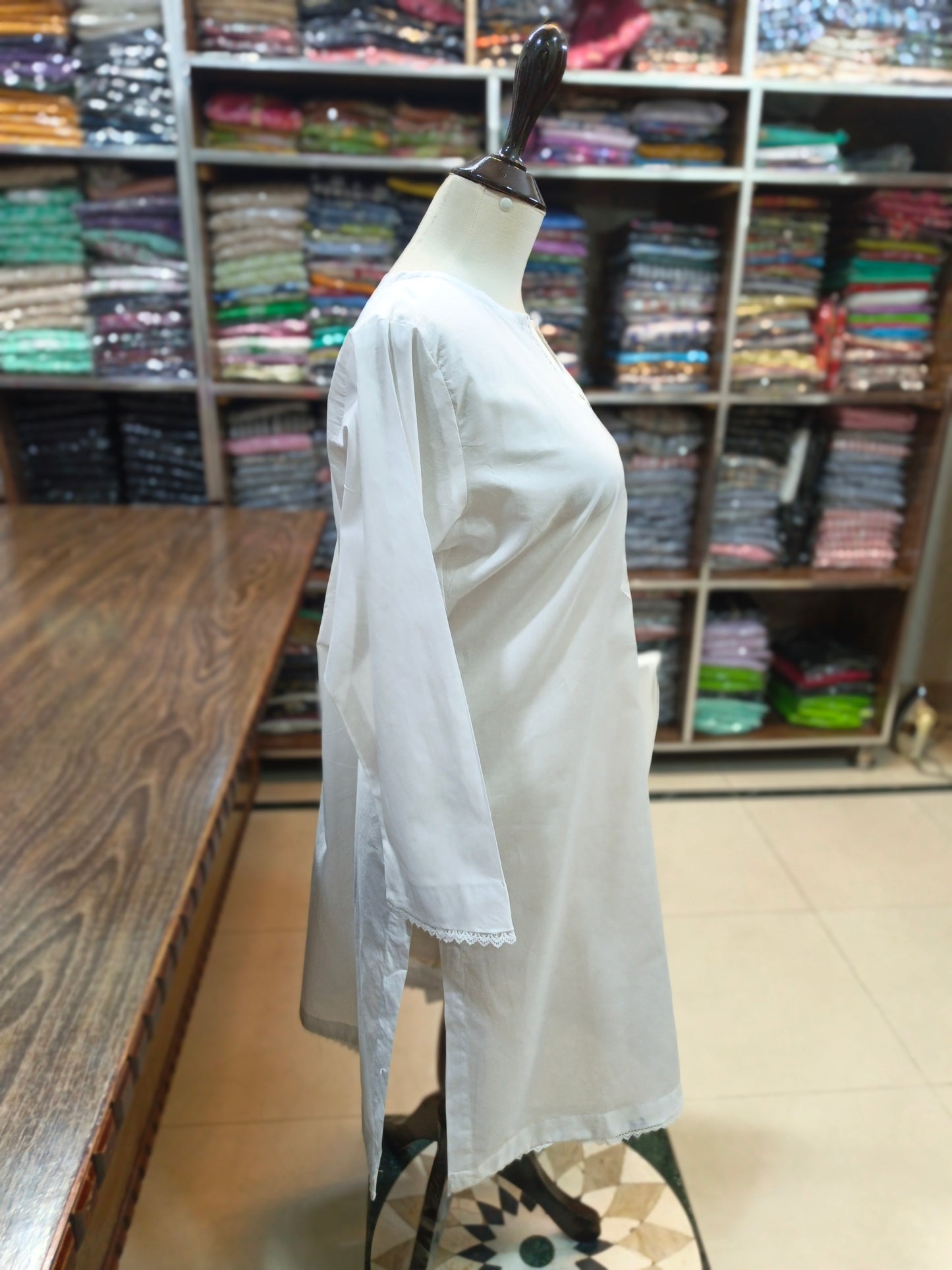 Solid pure lawn stiched shirt and farshi trouser 2 pc white