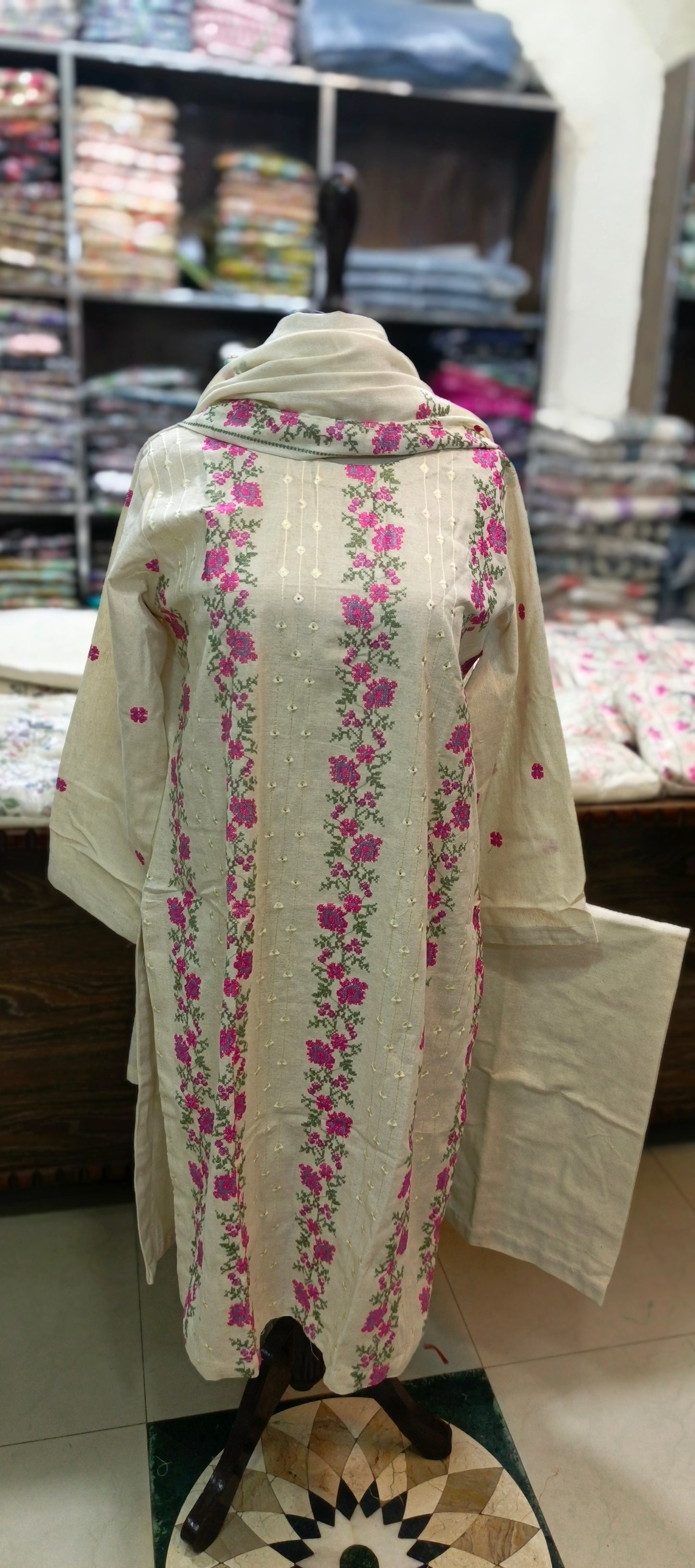 Karandi khaddar embroidered stiched 3 pc