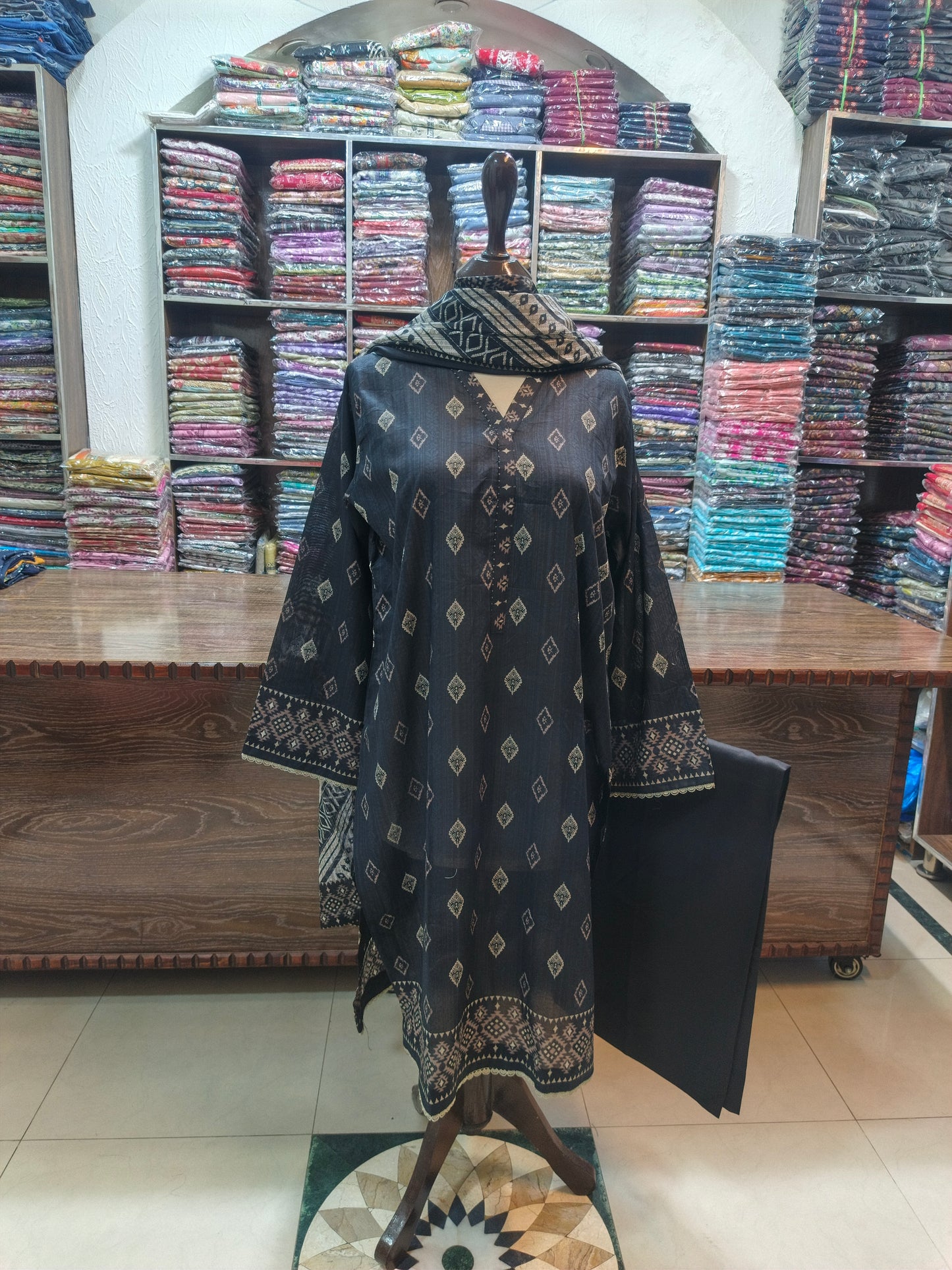 Binsaeed Stiched shirt trouser 3pc blktkri