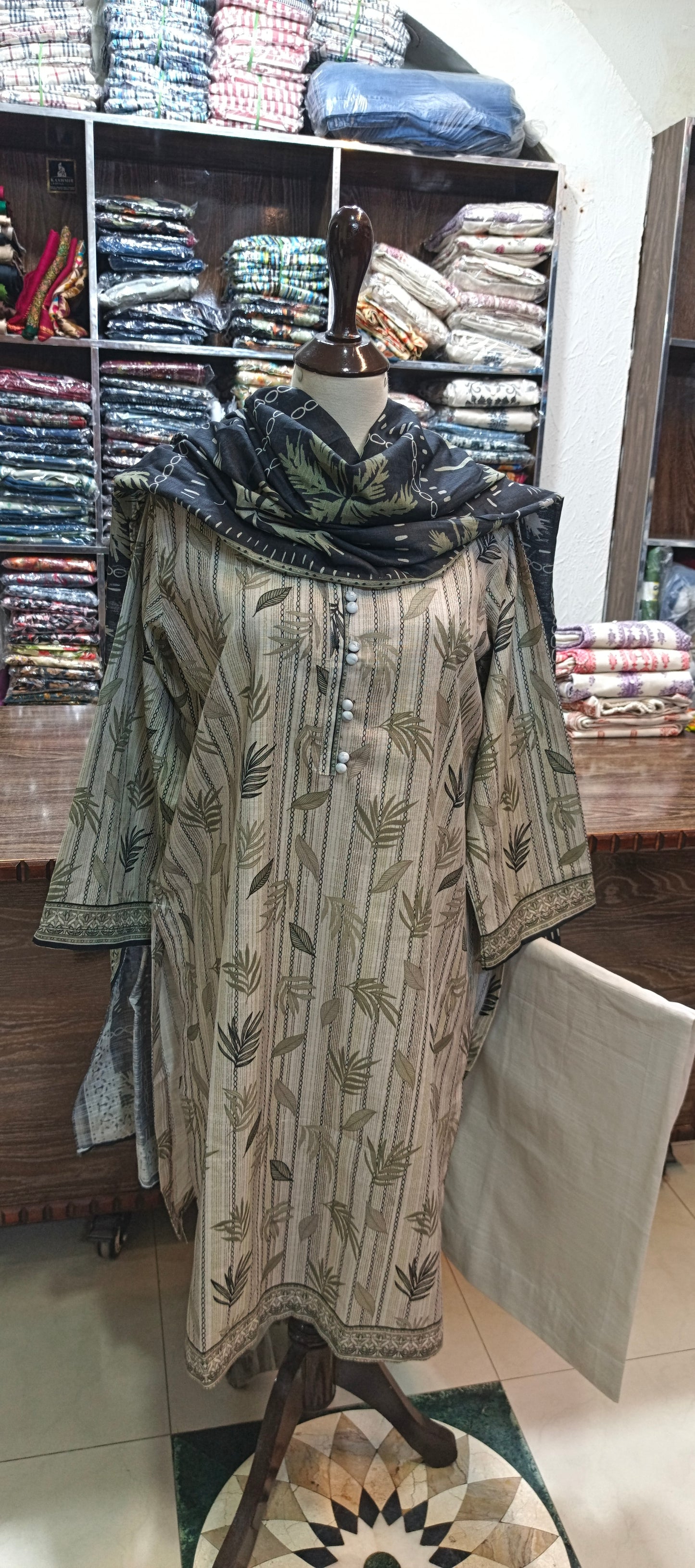 Bin saeed khaddar stiched co ord set 3 pc