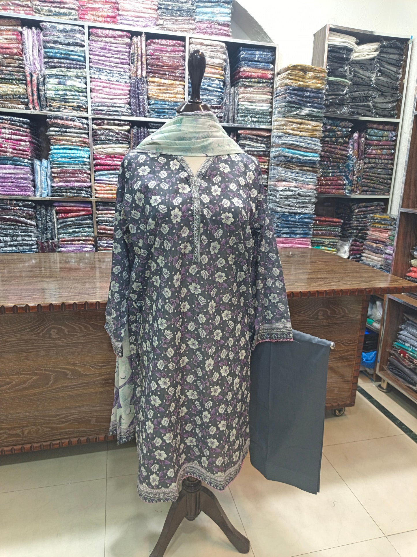 Binsaeed premium lawn stiched shalwar kameez 3pc grewt