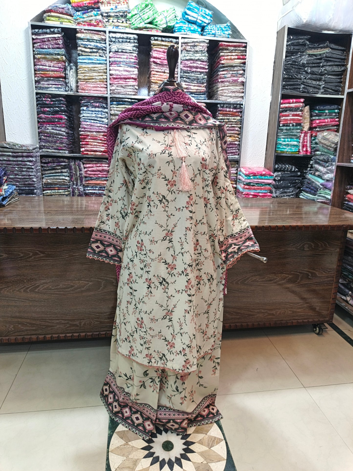 Safina premium lawn stiched shirt and plazzo  3 pc motia