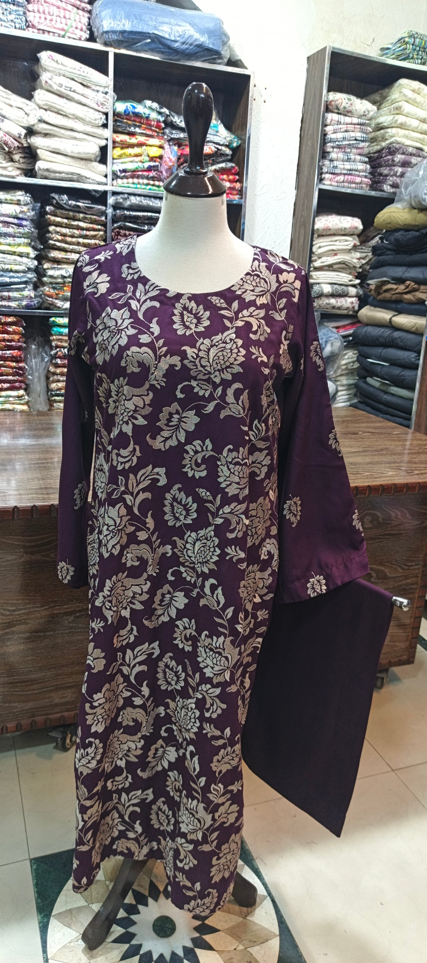 Karandi mid summer embroidered stiched 2pc mrjskn