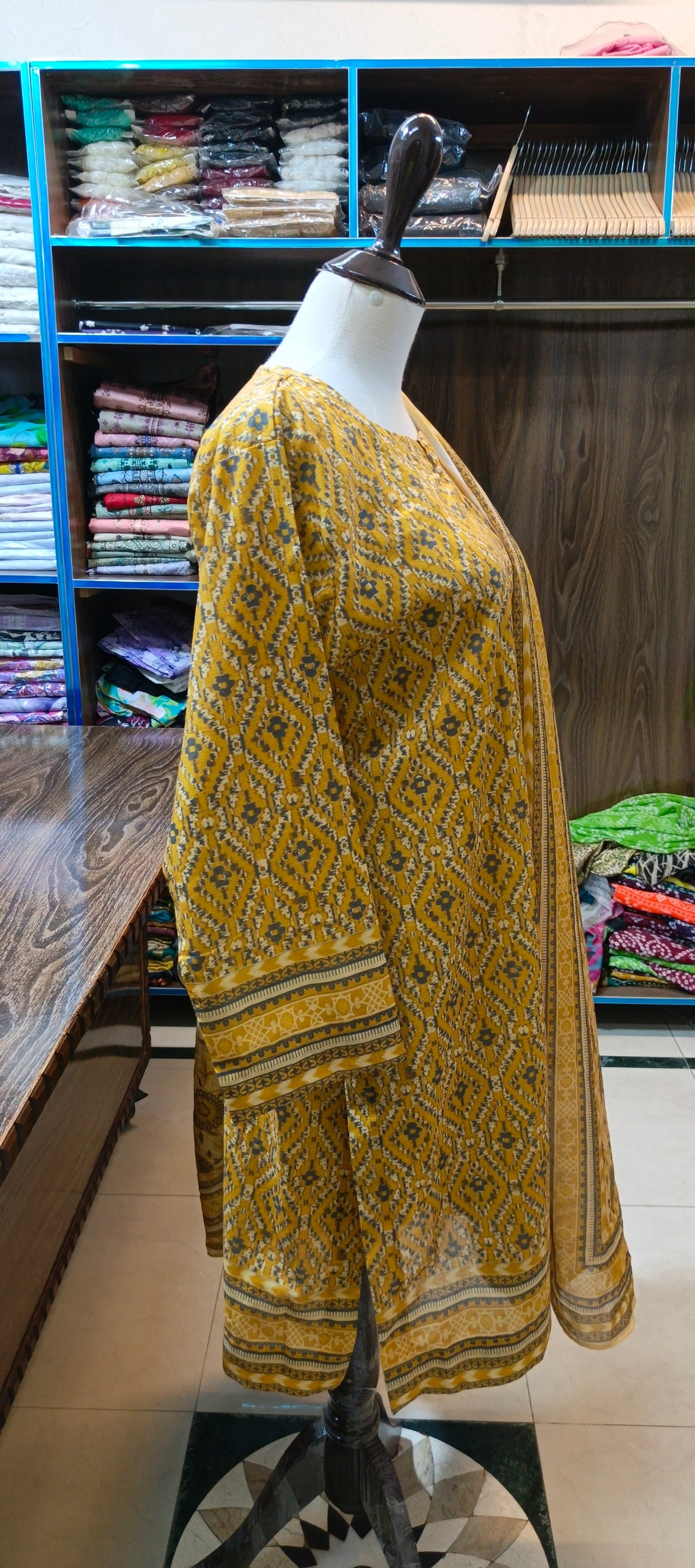 Safina premium lawn farshi shalwar 3 pc