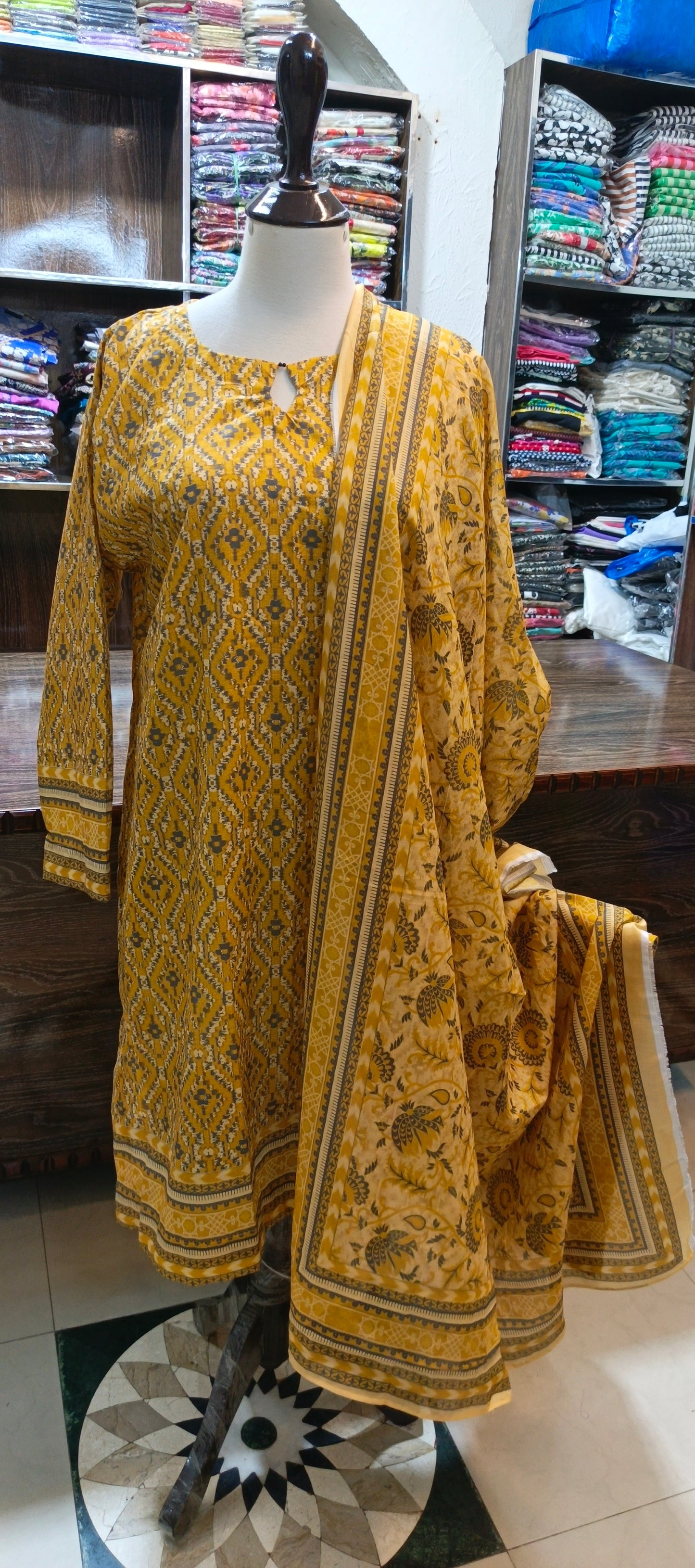 Safina premium lawn farshi shalwar 3 pc