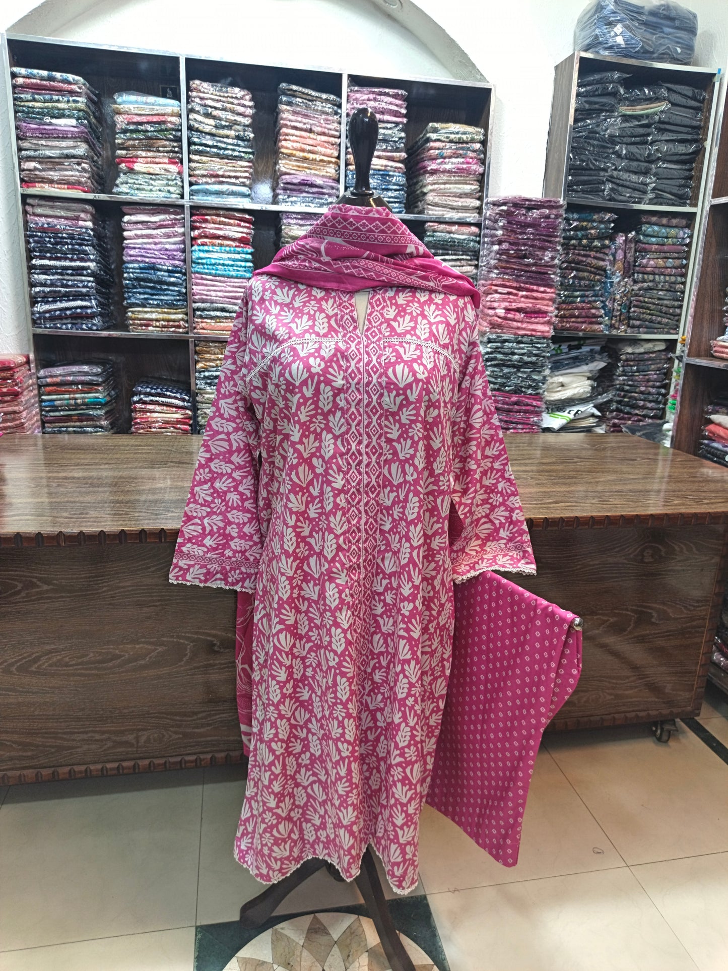 Bin saeed premium lawn stiched shirt trouser 3pc pnkA