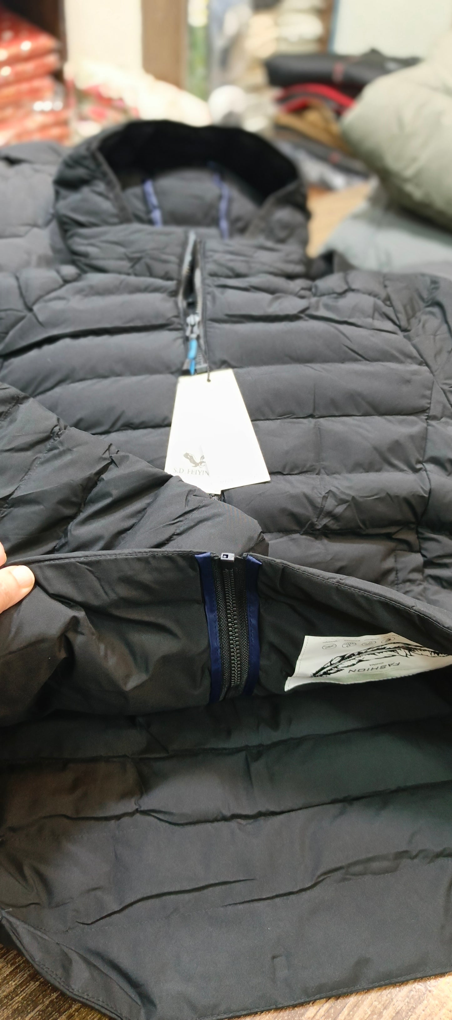 Puffer hooded jacket