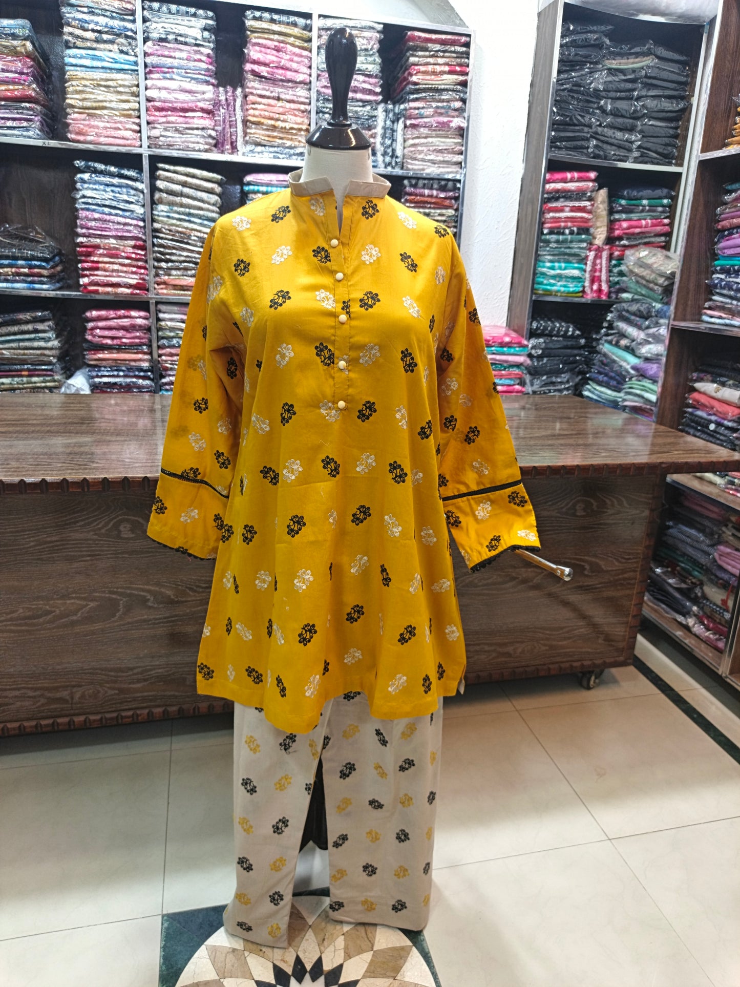 Breeze embroidered stiched lawn short shirt trouser 2 pc yelo