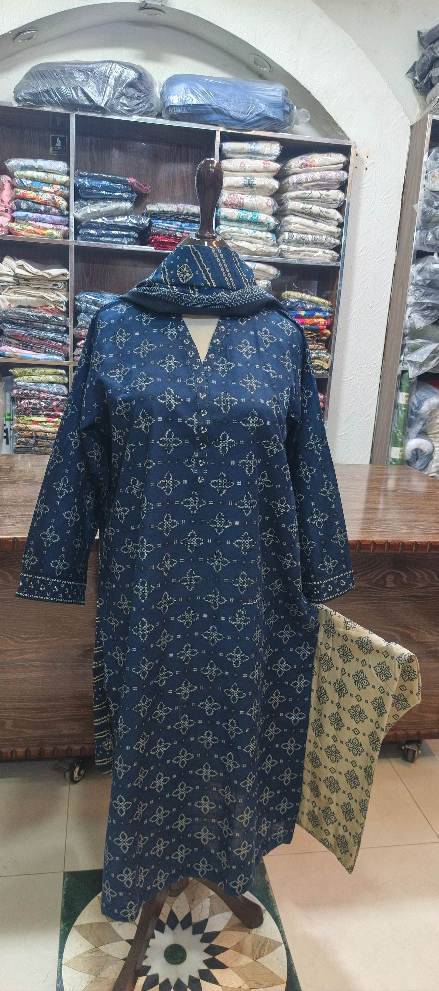 Bin saeed khaddar stiched shirt and trouser 3 pc
