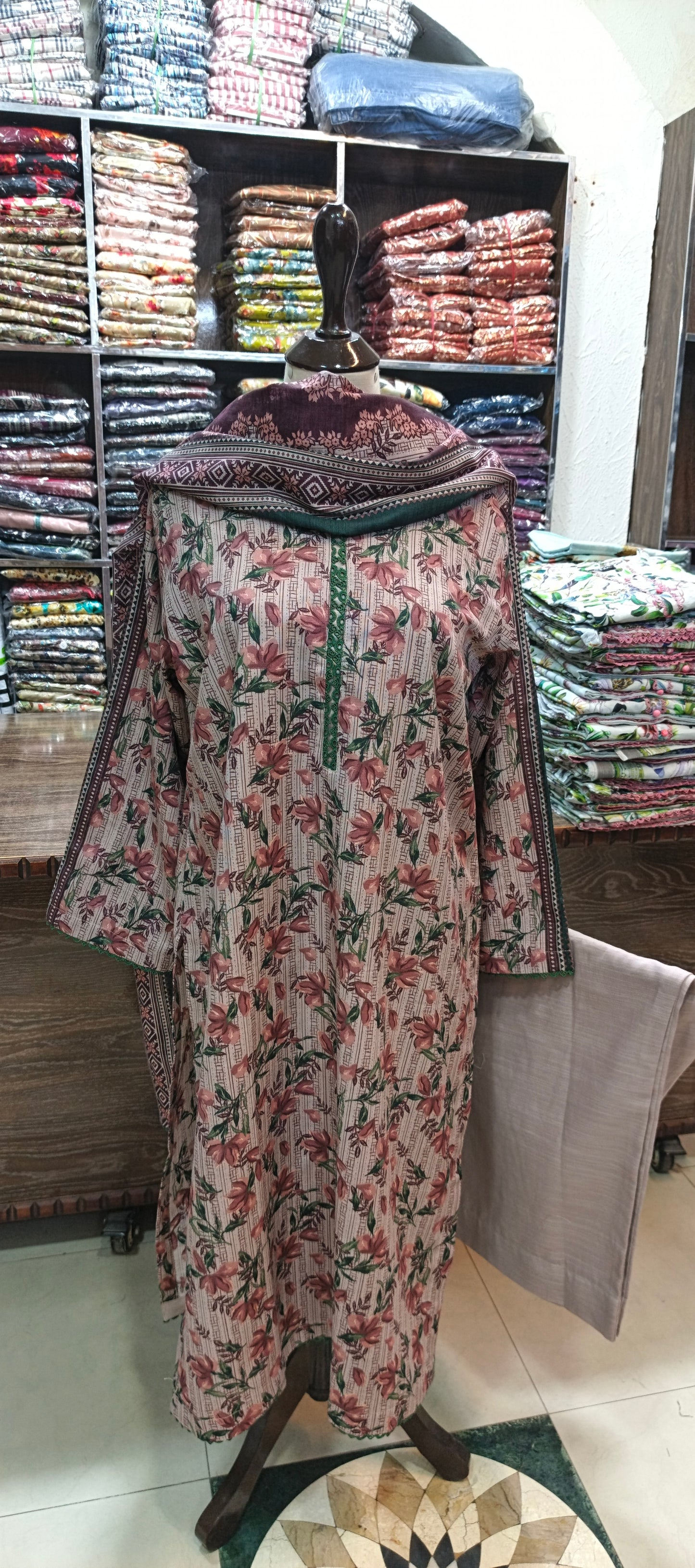 Bin saeed khaddar shirt trouser 3 pc