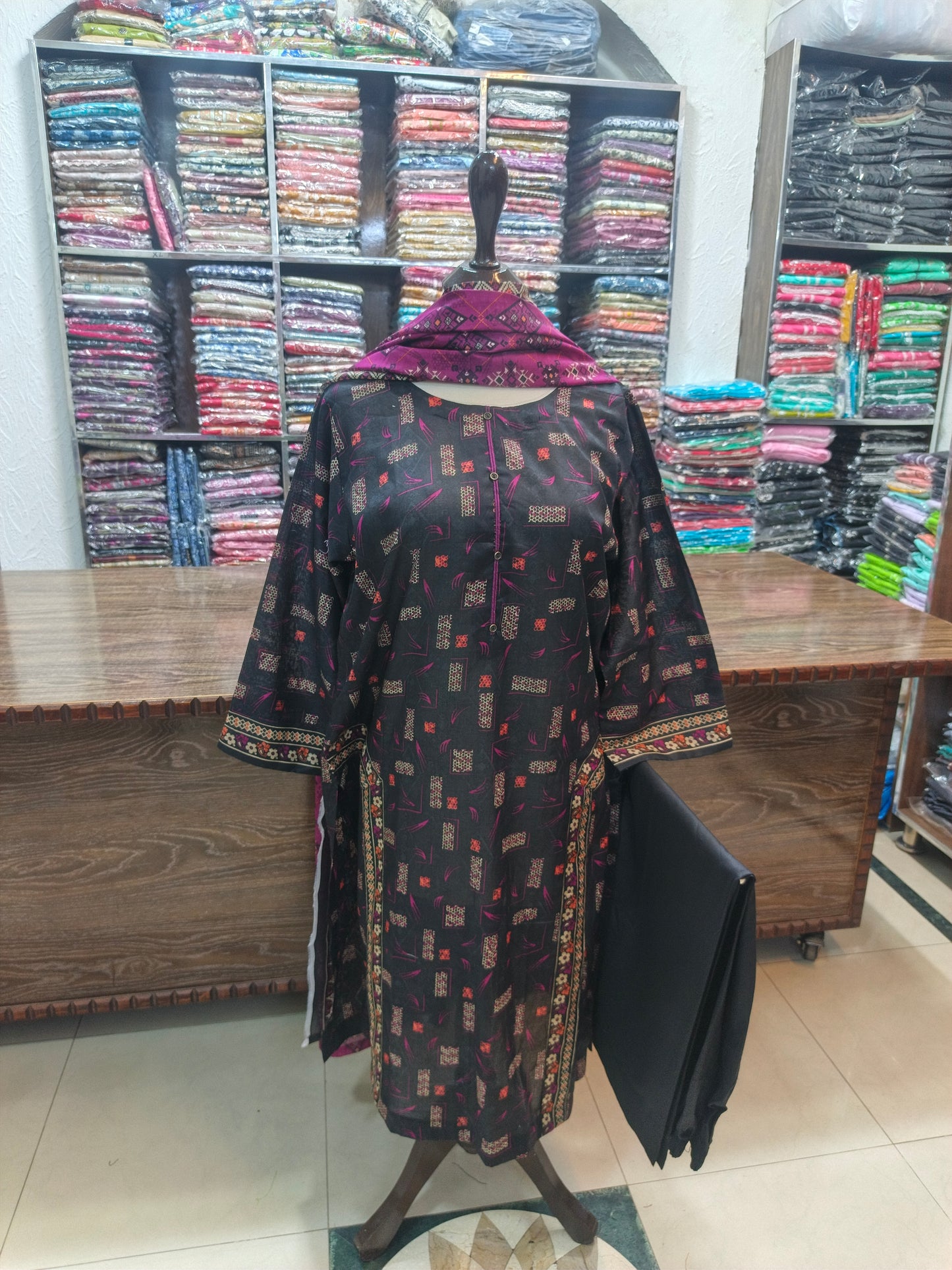 Safina premium lawn stiched shalwar kameez 3 pc blkfls