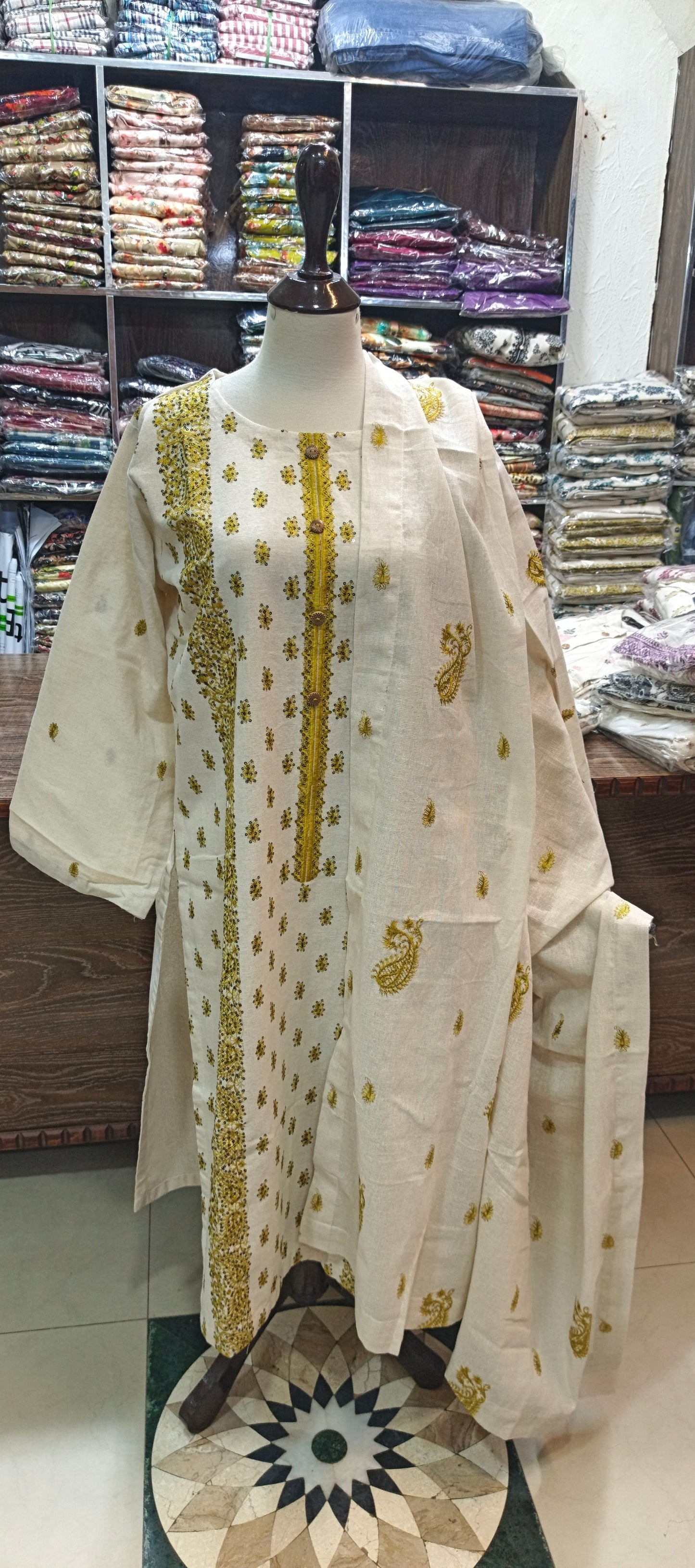 Karandi khaddar embroidered stiched 3 pc