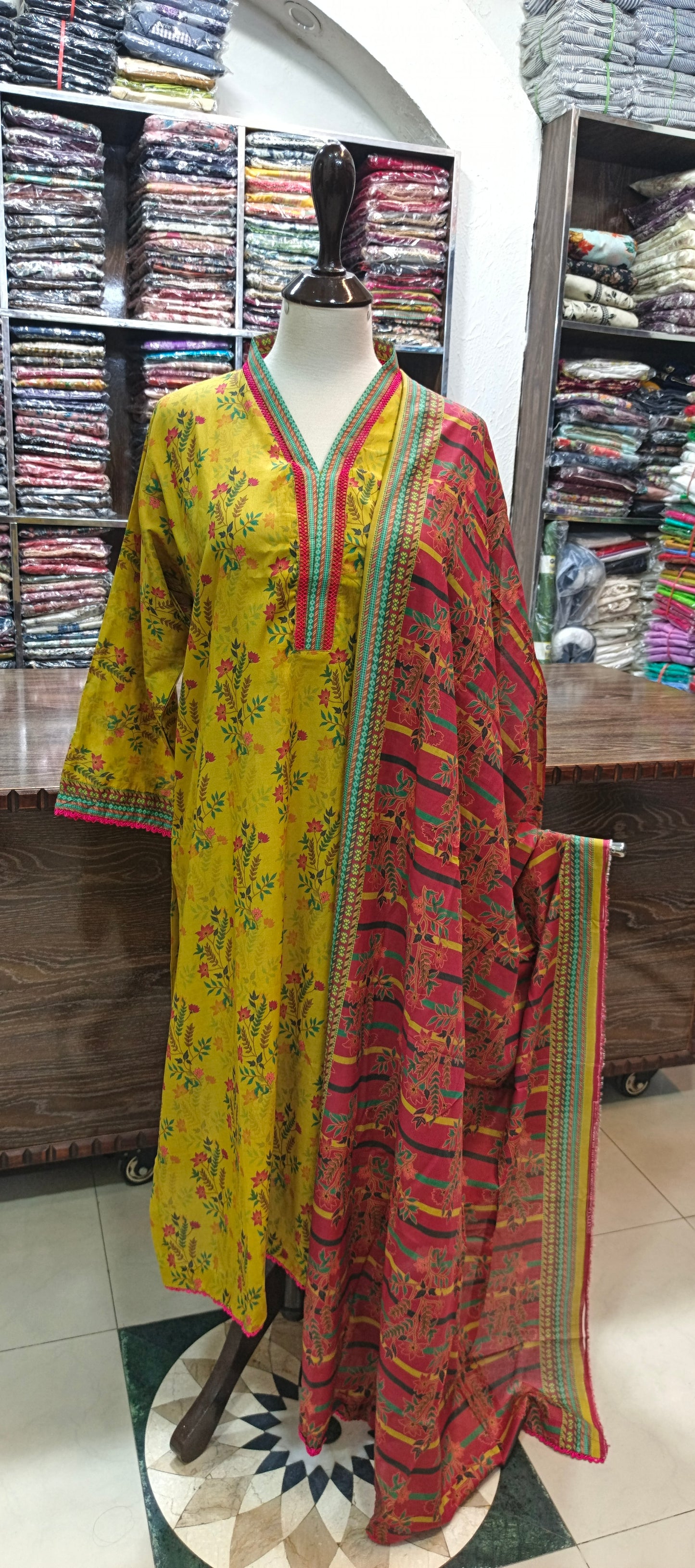 Safina premium lawn stiched shalwar kameez dhni 2