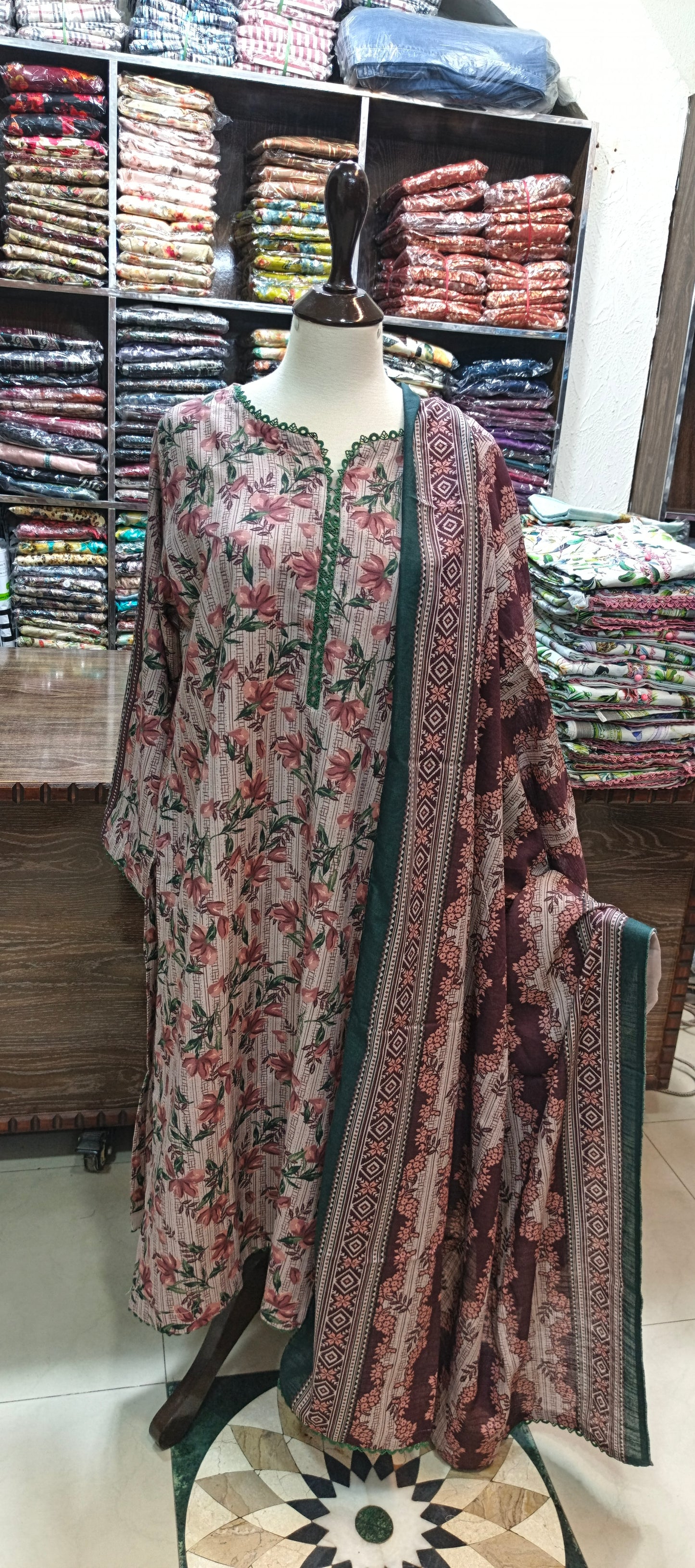 Bin saeed khaddar shirt trouser 3 pc