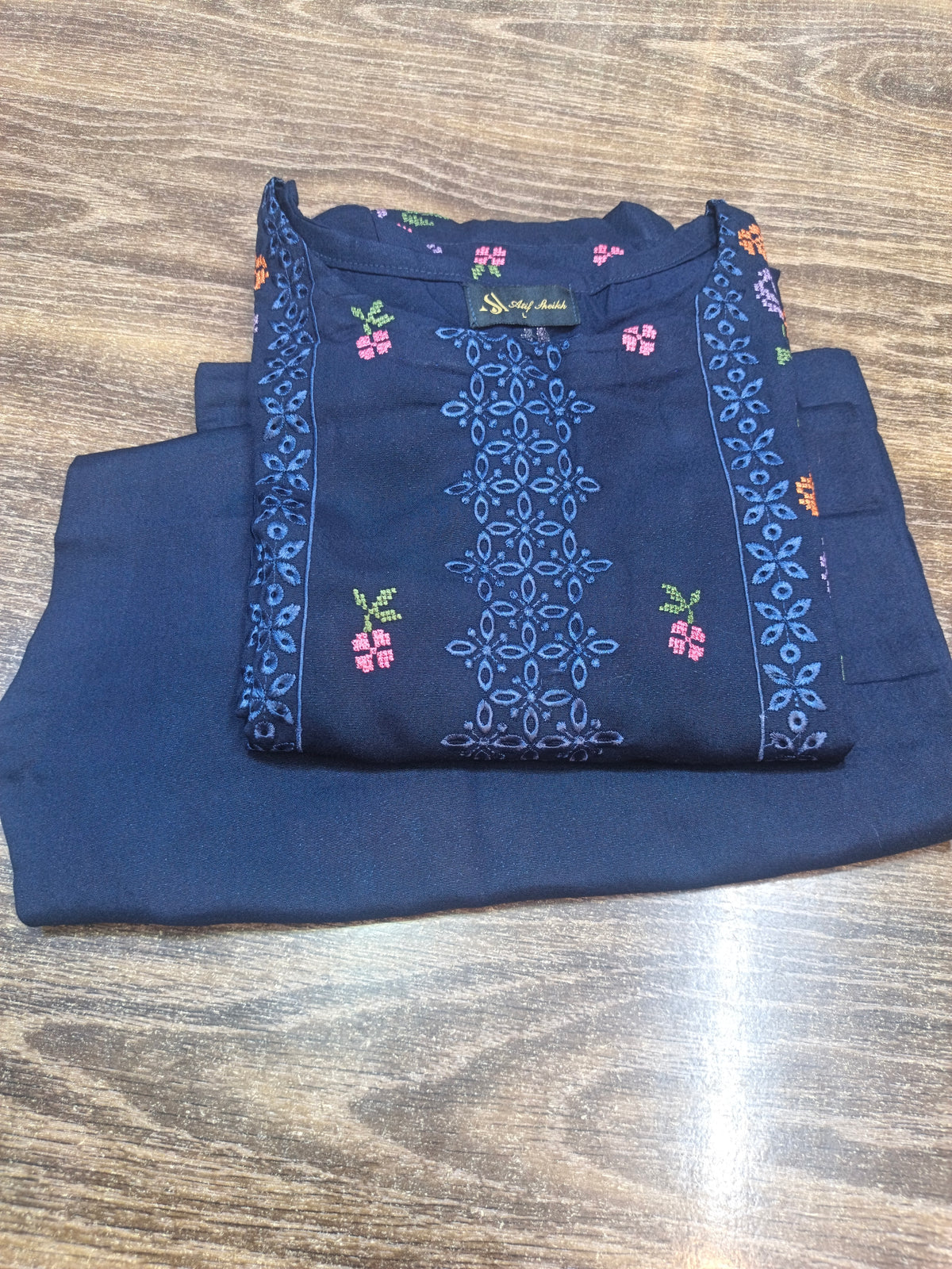 Karandi embroidered stiched shirt trouser 3pc nvy3