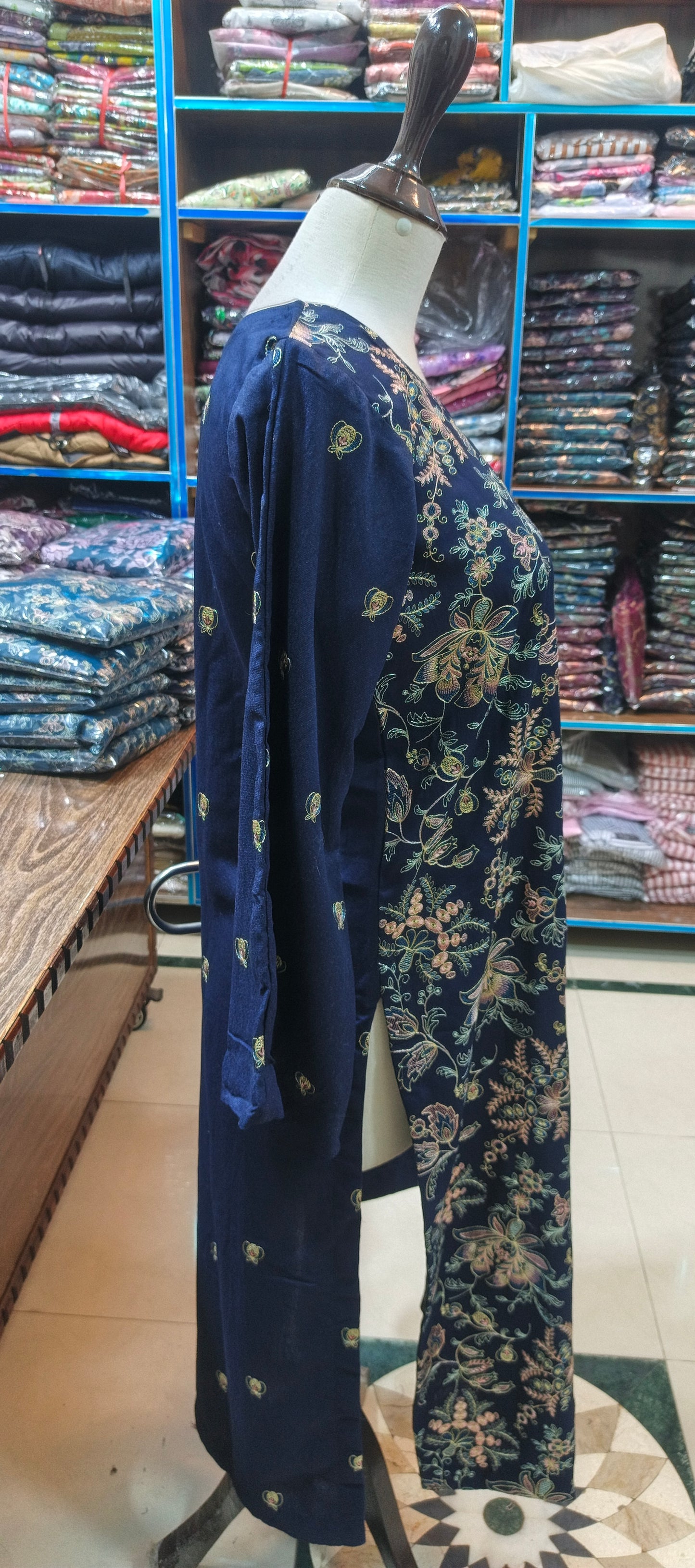 Karandi mid summer embroidered 2 pc nvyjal