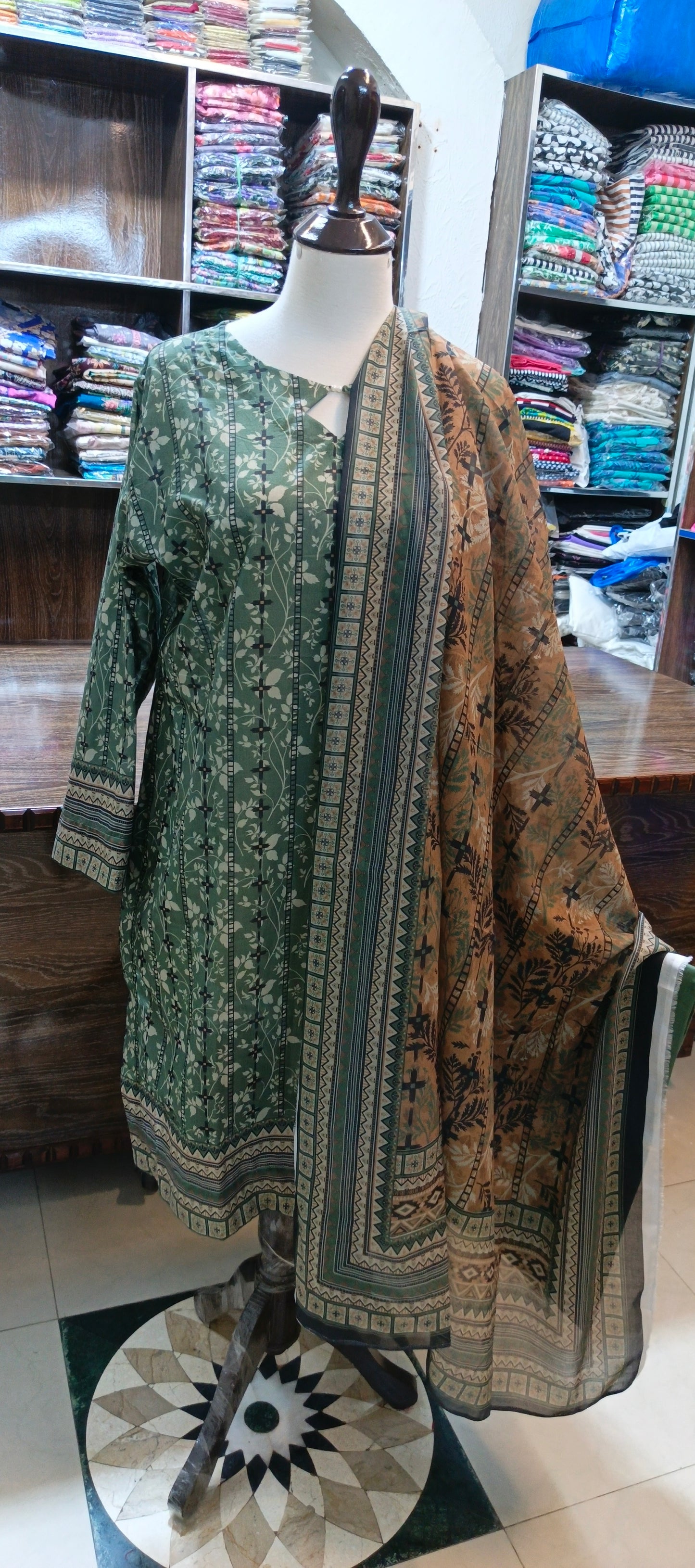 Safina premium lawn farshi shalwar 3 pc