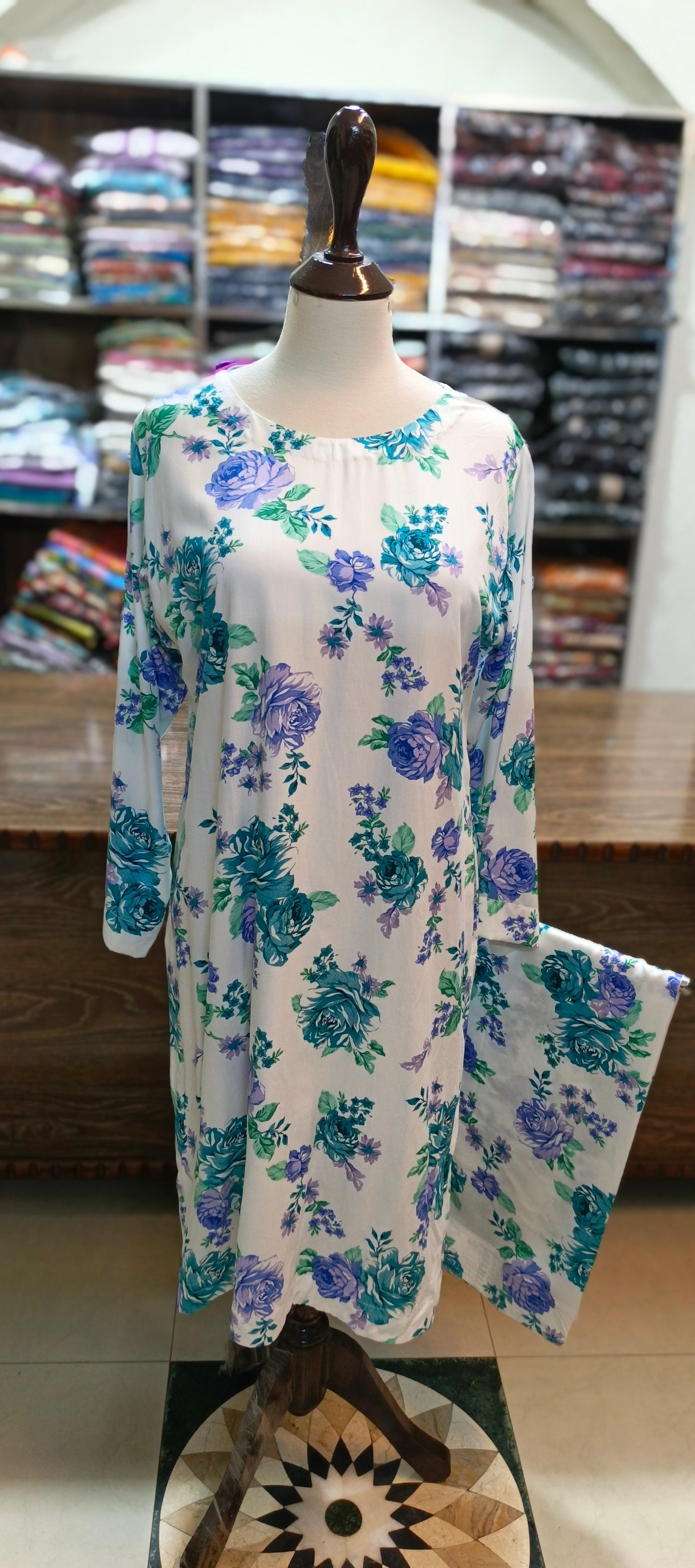 Linen shalwar kameez