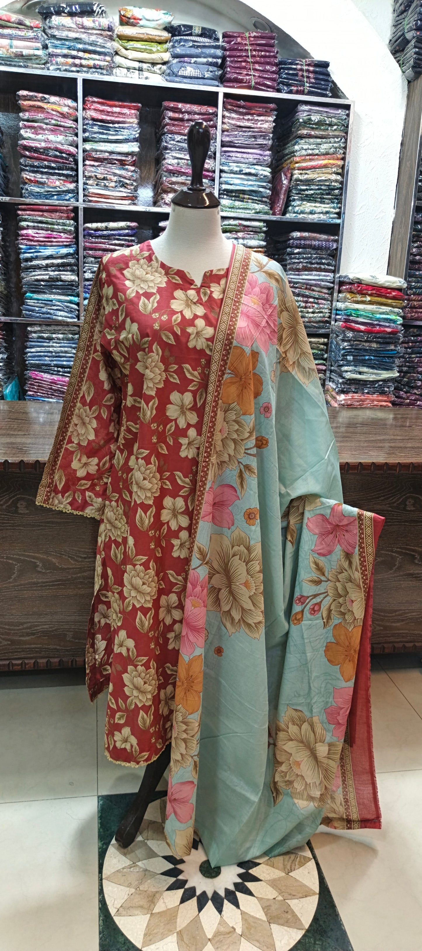 Safina premium lawn stiched shirt trouser 3pc pchsky