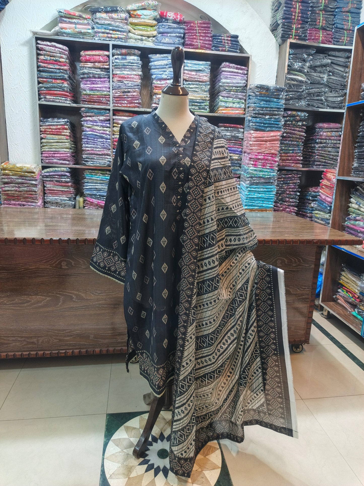 Binsaeed Stiched shirt trouser 3pc blktkri