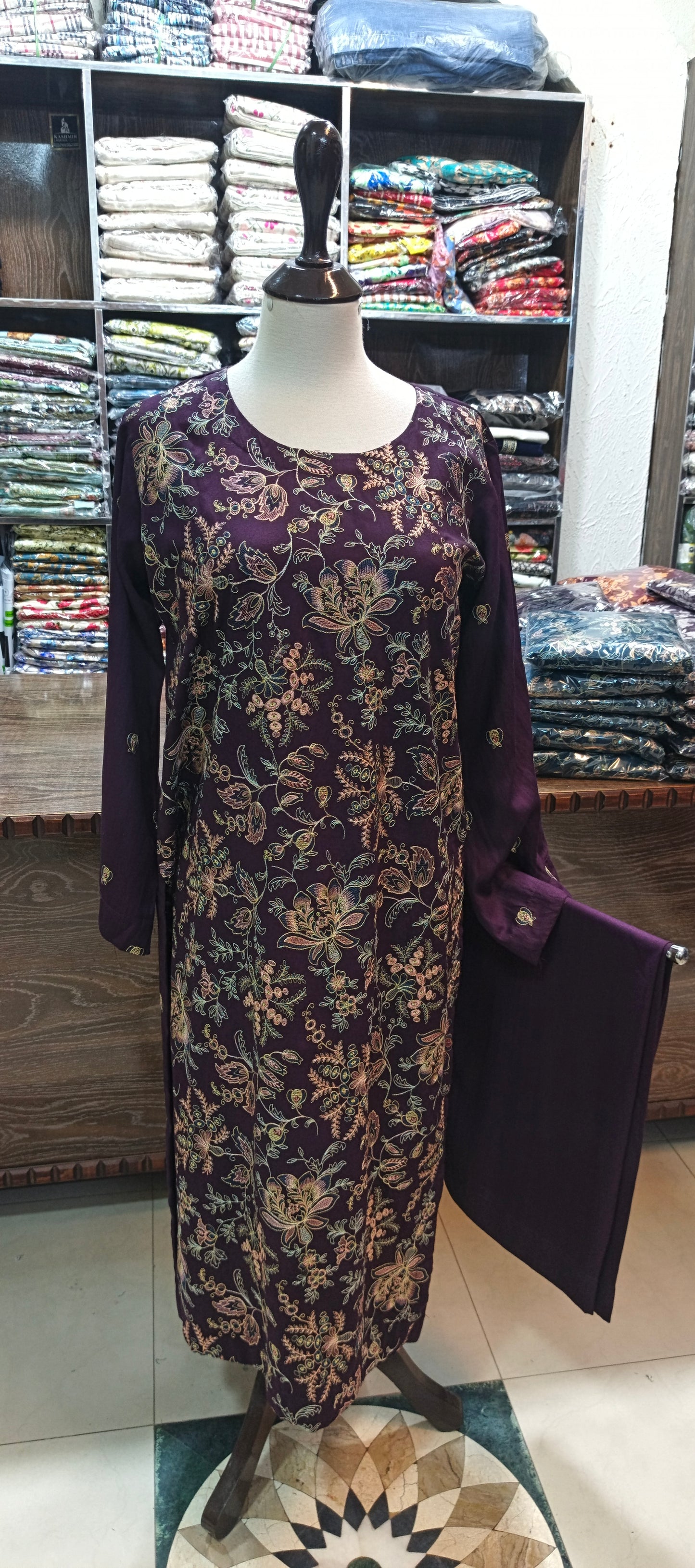 Karandi mid summer embroidered stiched 2 pc marjal