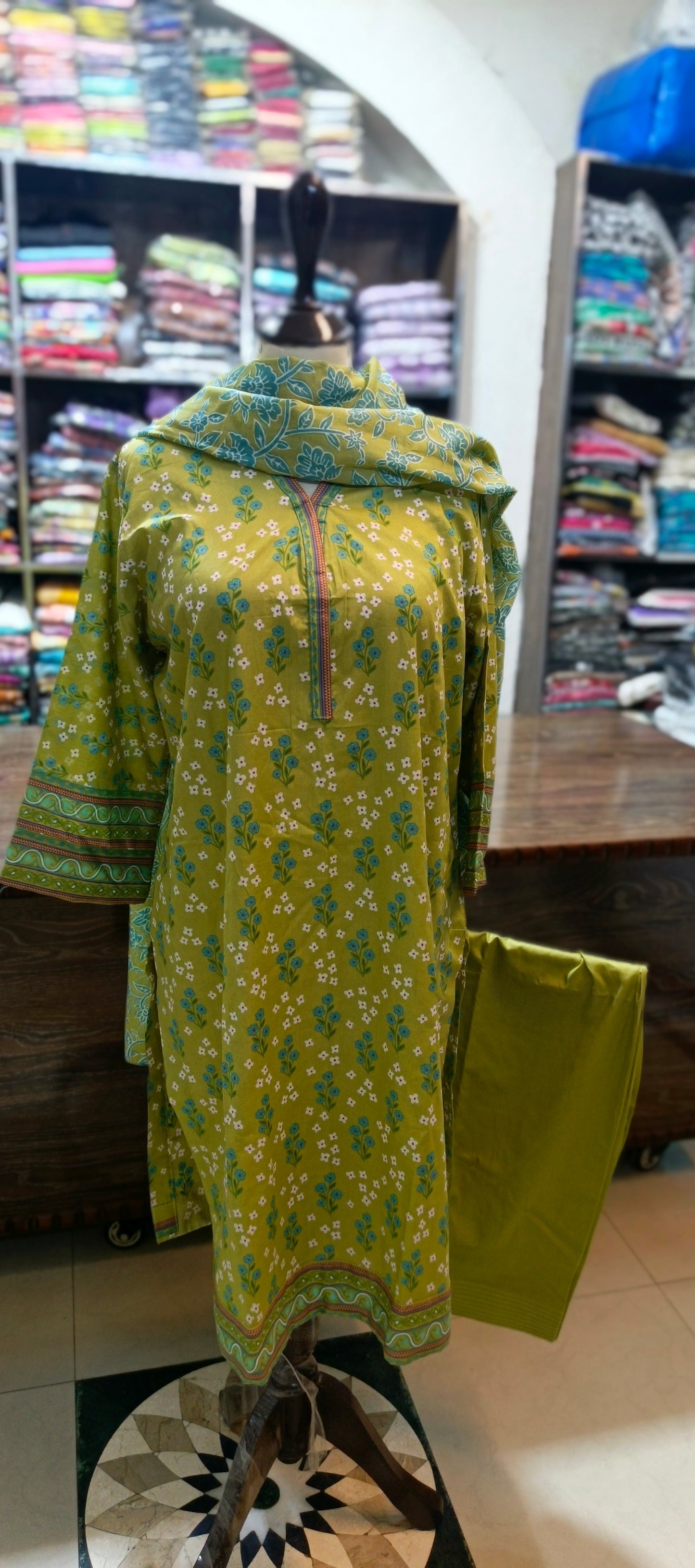 Safina premium lawn farshi shalwar 3 pc