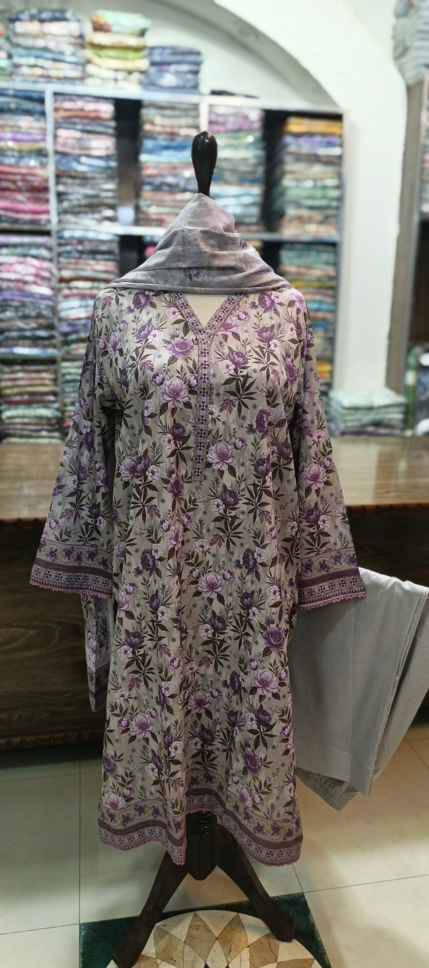 Bin saeed shalwar kameez stiched 3 pc gremov